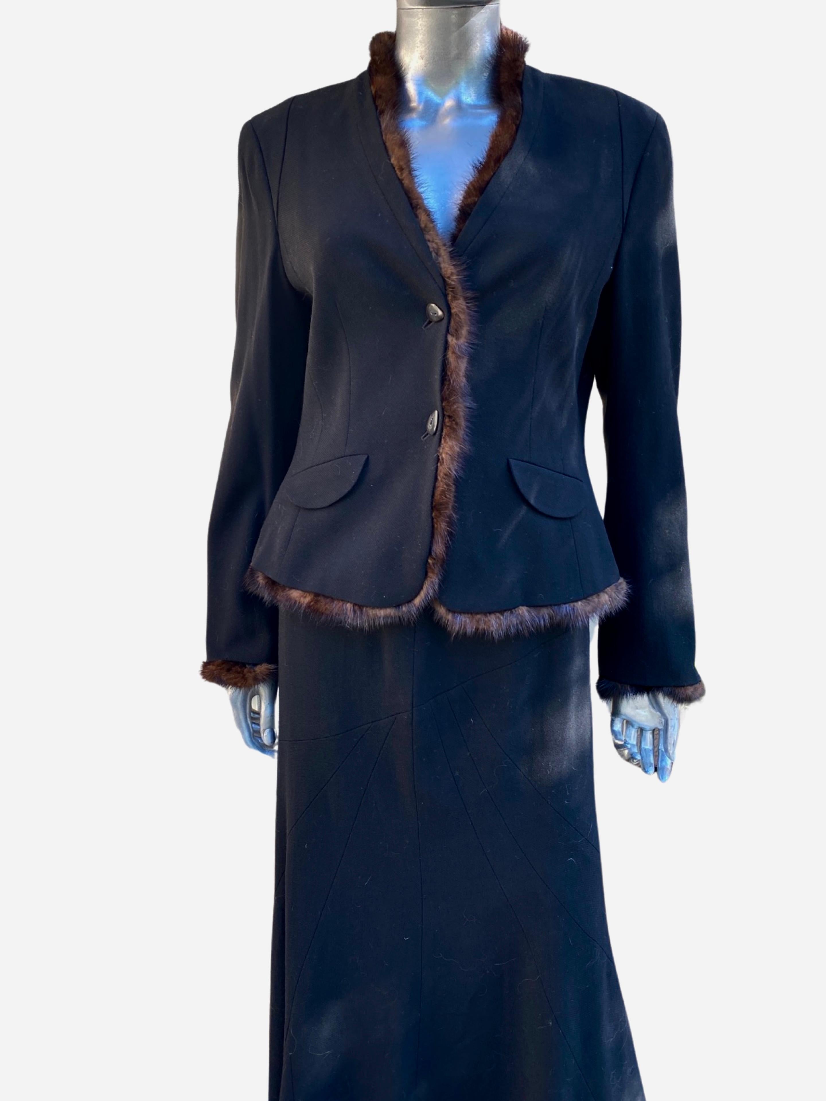 Worth New York CHIC! Black Wool Crepe Suit w/ Mink Trim Jacket Sz 12/14 For Sale 3