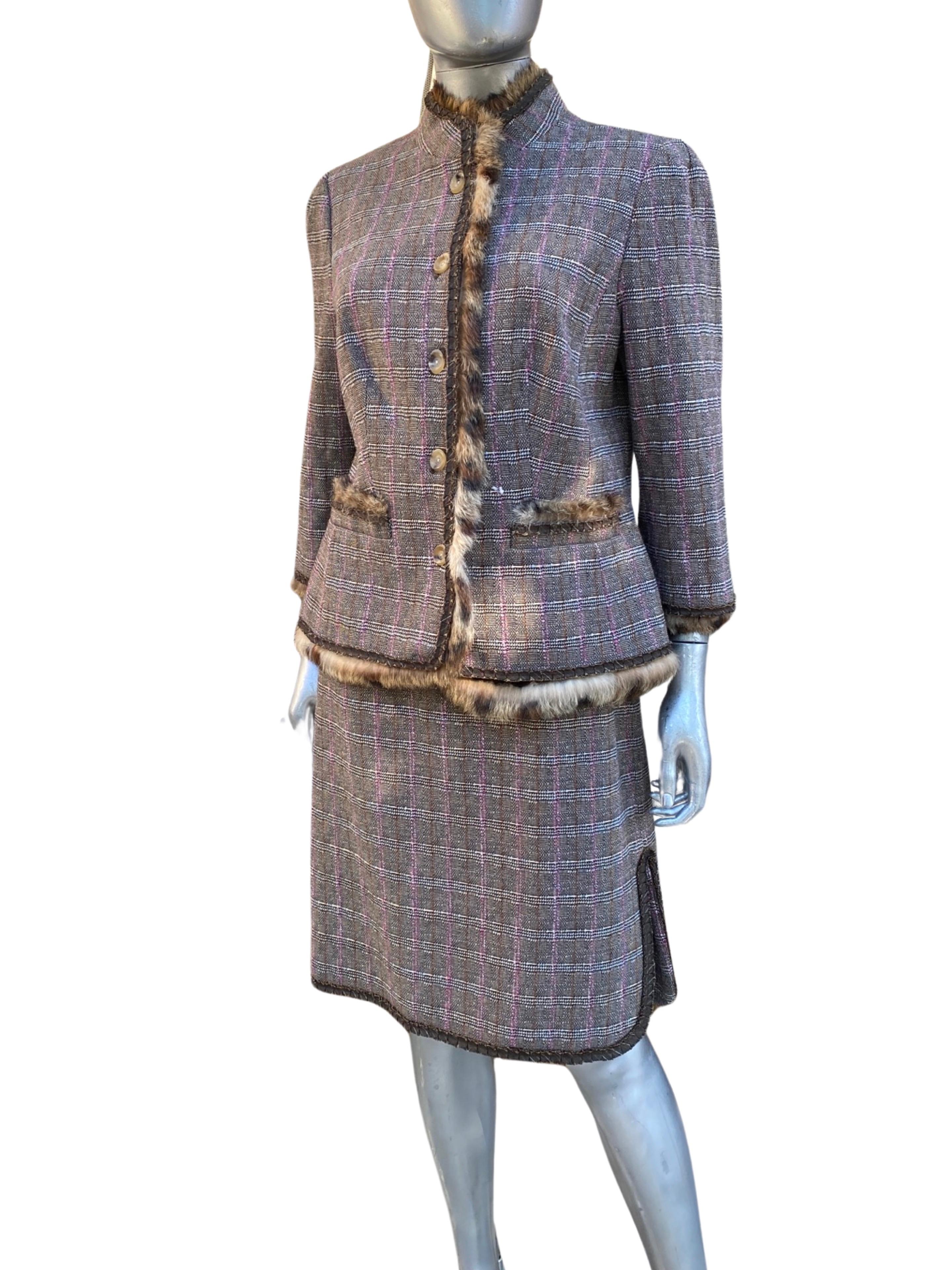 Worth New York Chic Brown/Lilac Plaid Suit w/  Fur Trim Jacket Size 10/12 For Sale 5