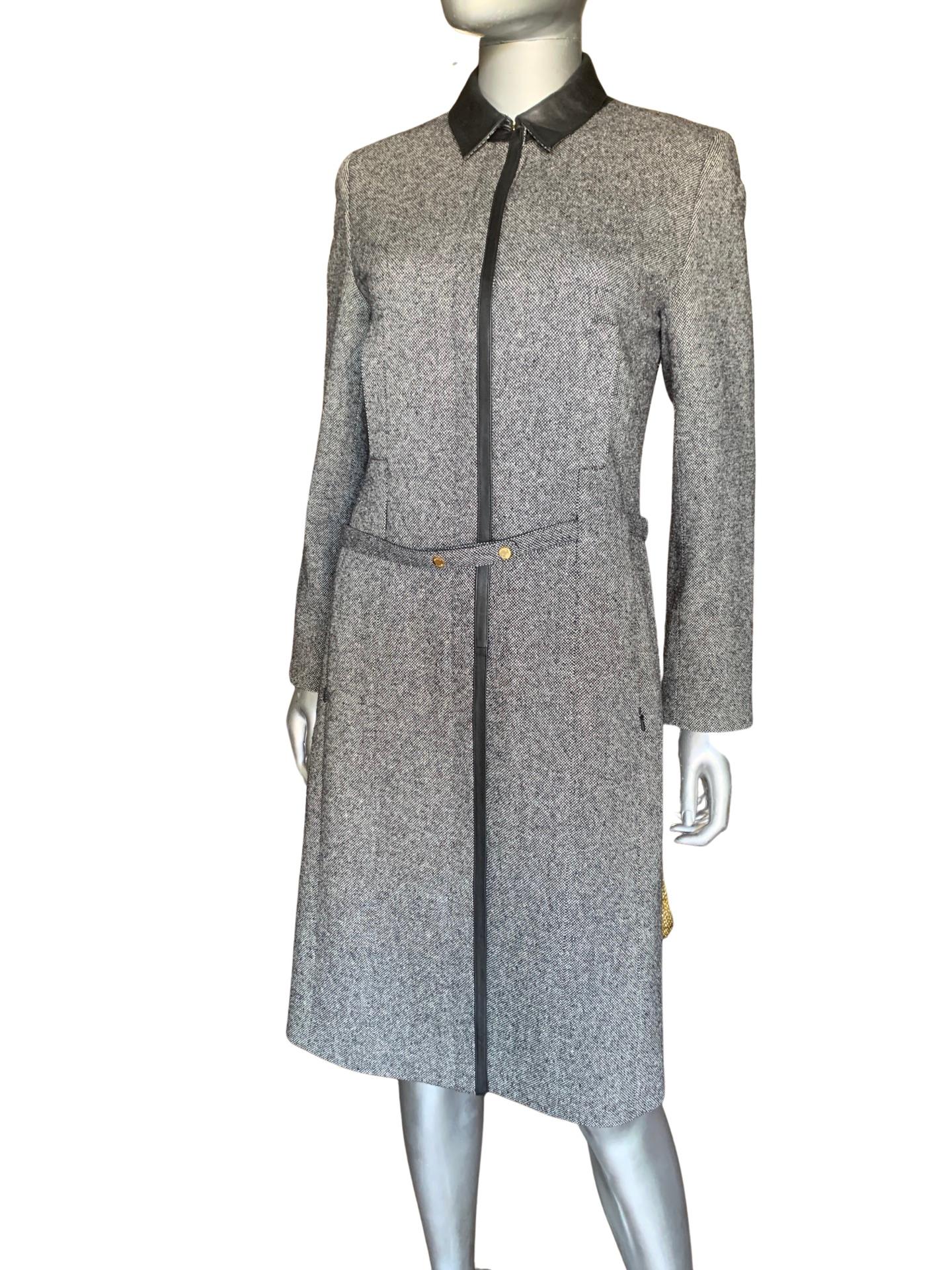 Worth New York Millitary Silk/Wool Coat Dress with Black Leather Trim Size 4 For Sale 3