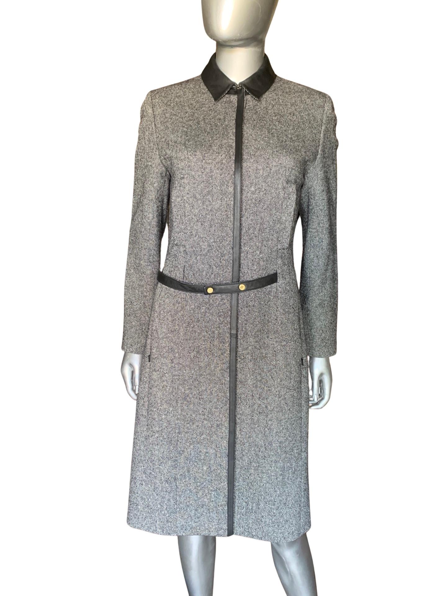 Women's Worth New York Millitary Silk/Wool Coat Dress with Black Leather Trim Size 4 For Sale