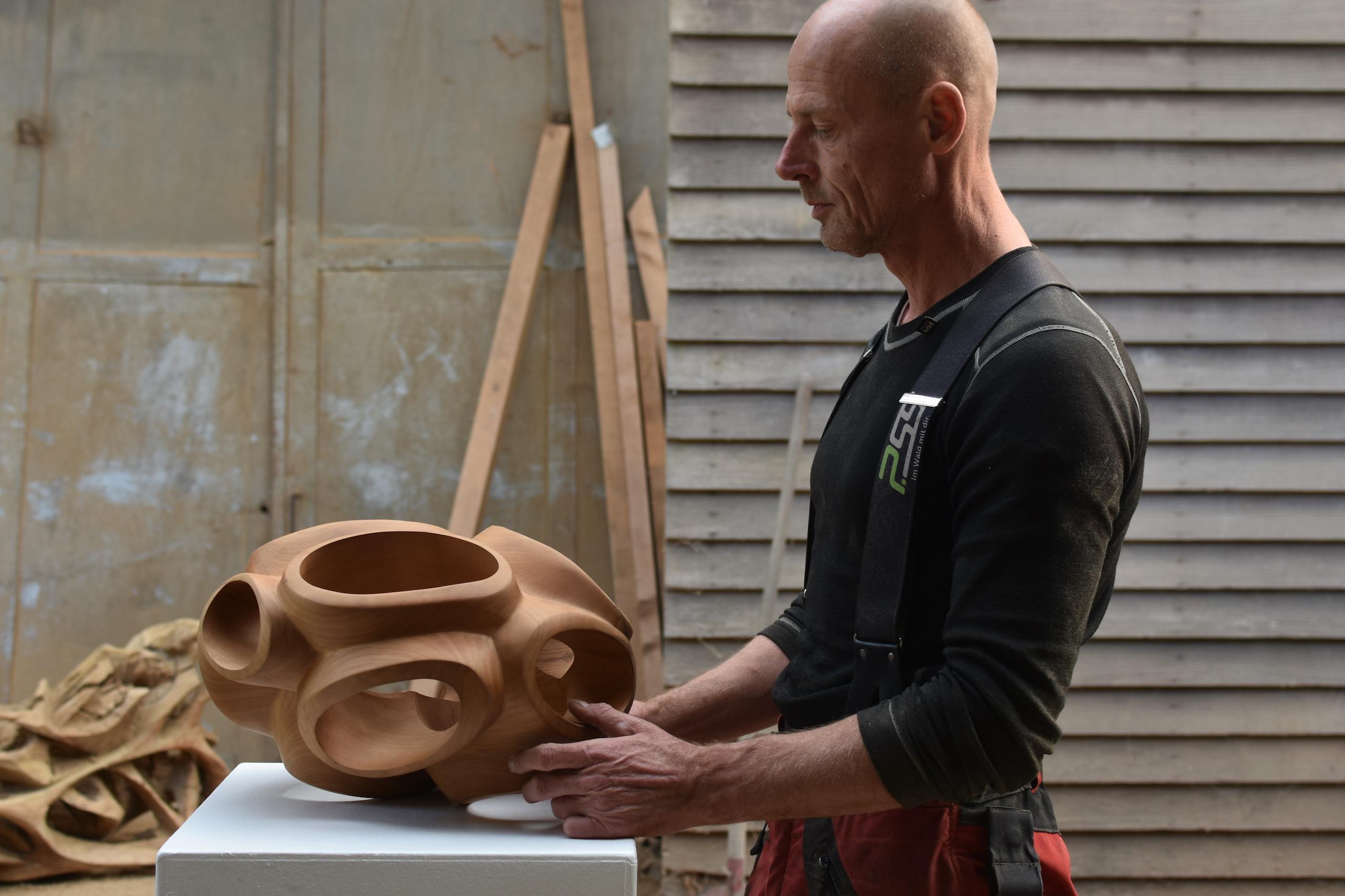 Blossom III by Wouter van der Vlugt - Wood sculpture, cherry, movement, shape For Sale 10