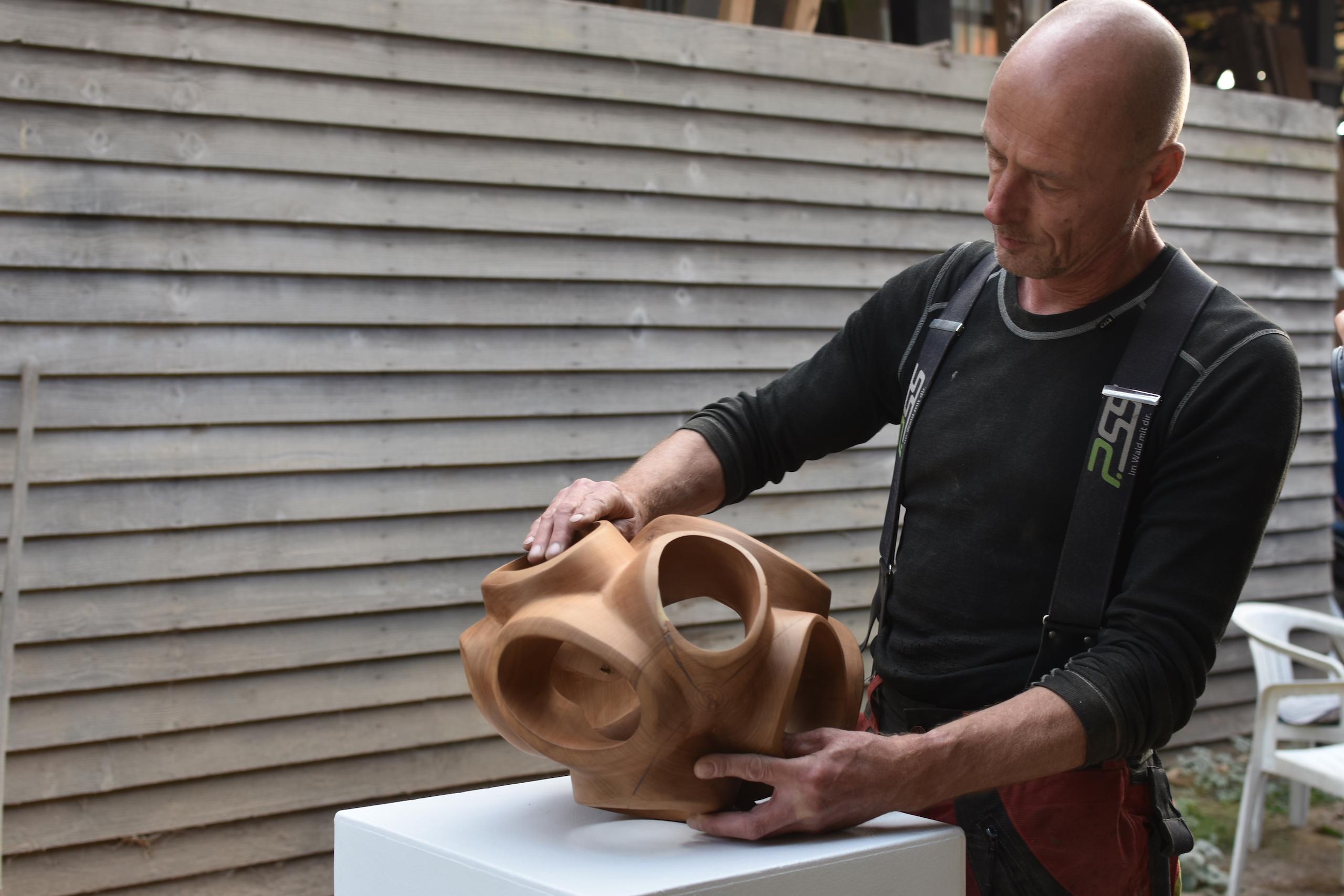 Blossom III by Wouter van der Vlugt - Wood sculpture, cherry, movement, shape For Sale 11
