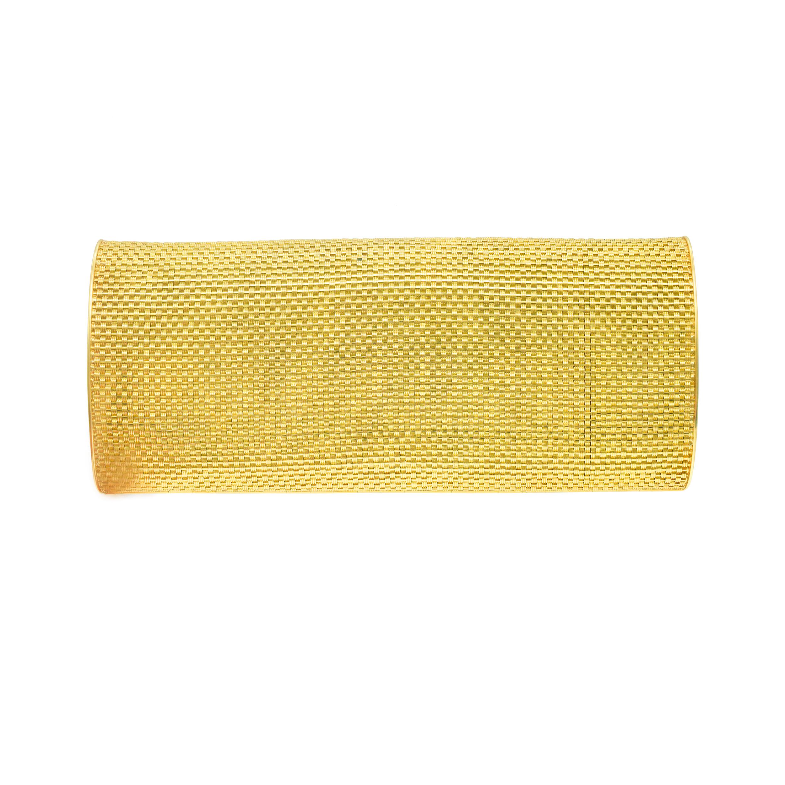 Pochette tissée en or jaune 18k et diamants. en vente 2