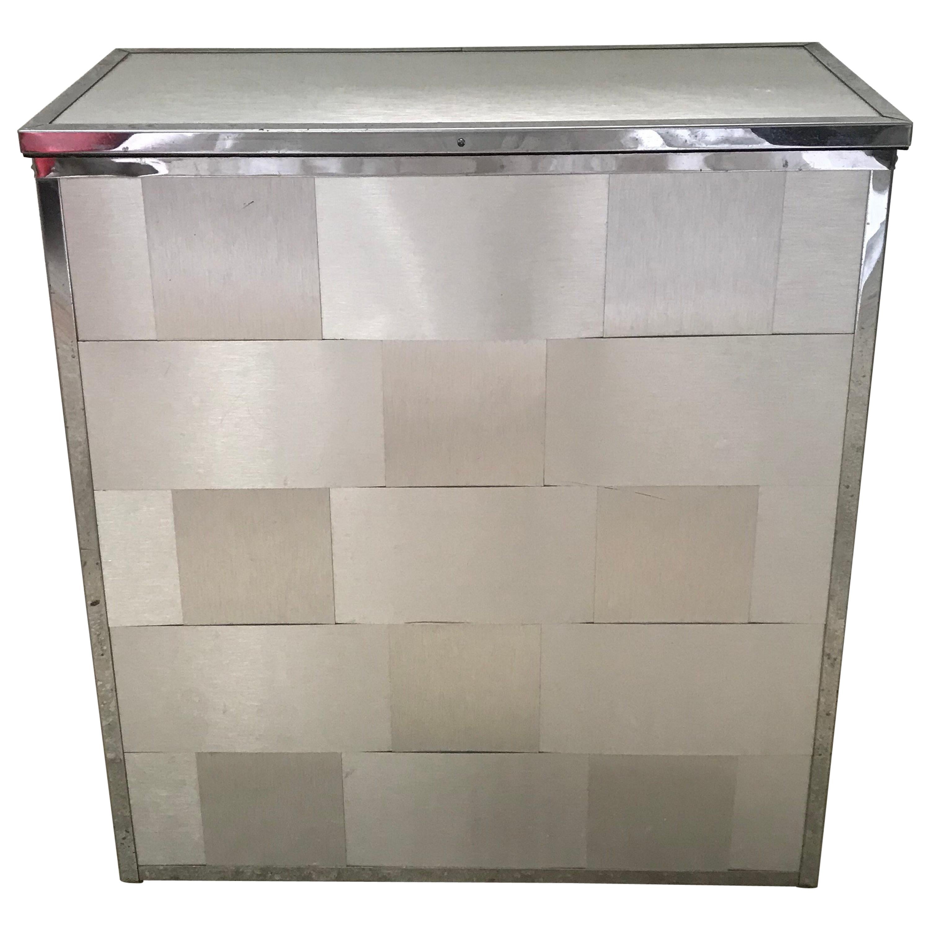 Woven Aluminum Laundry Hamper Chest