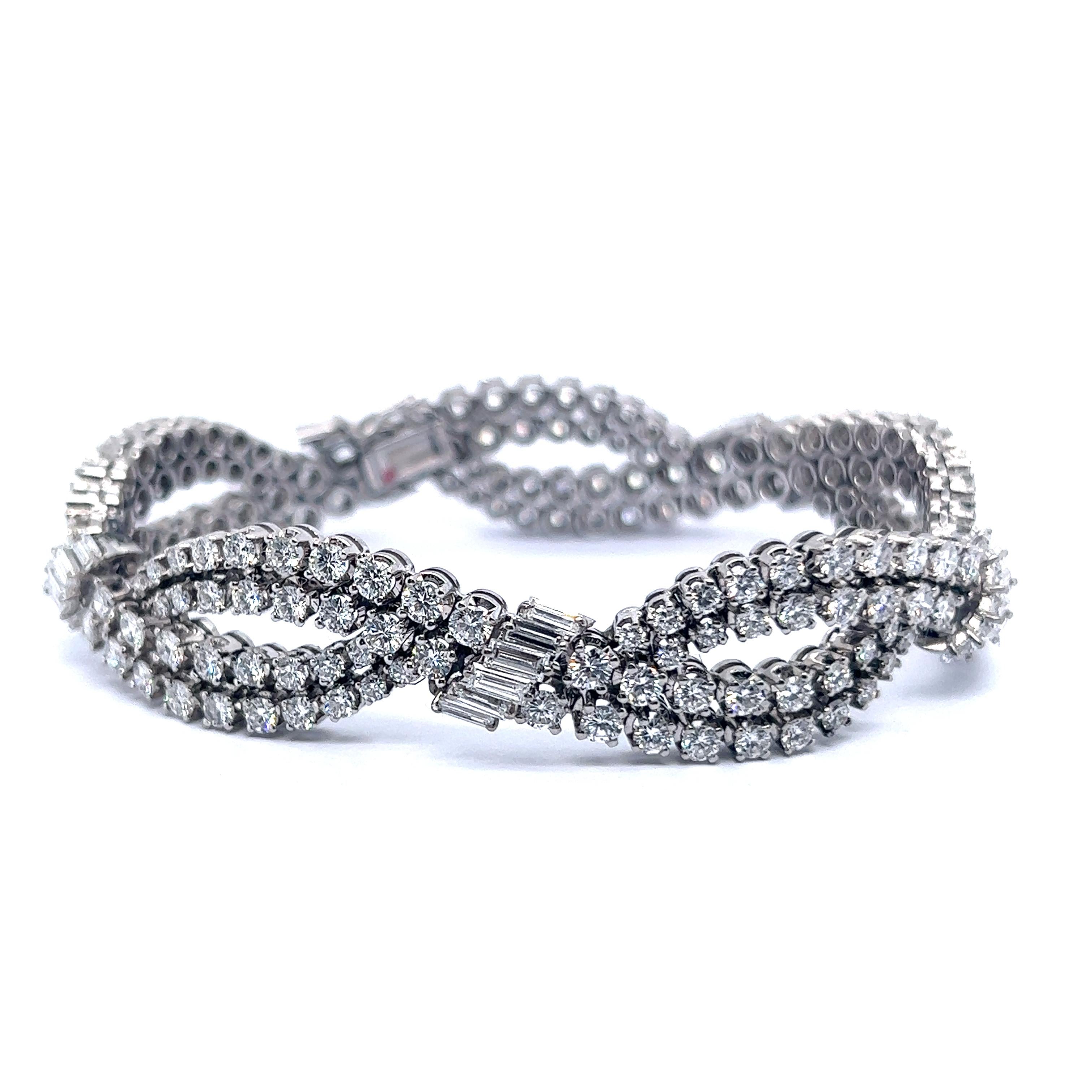 Bracelet tissé avec diamants en or blanc 18 carats en vente 7