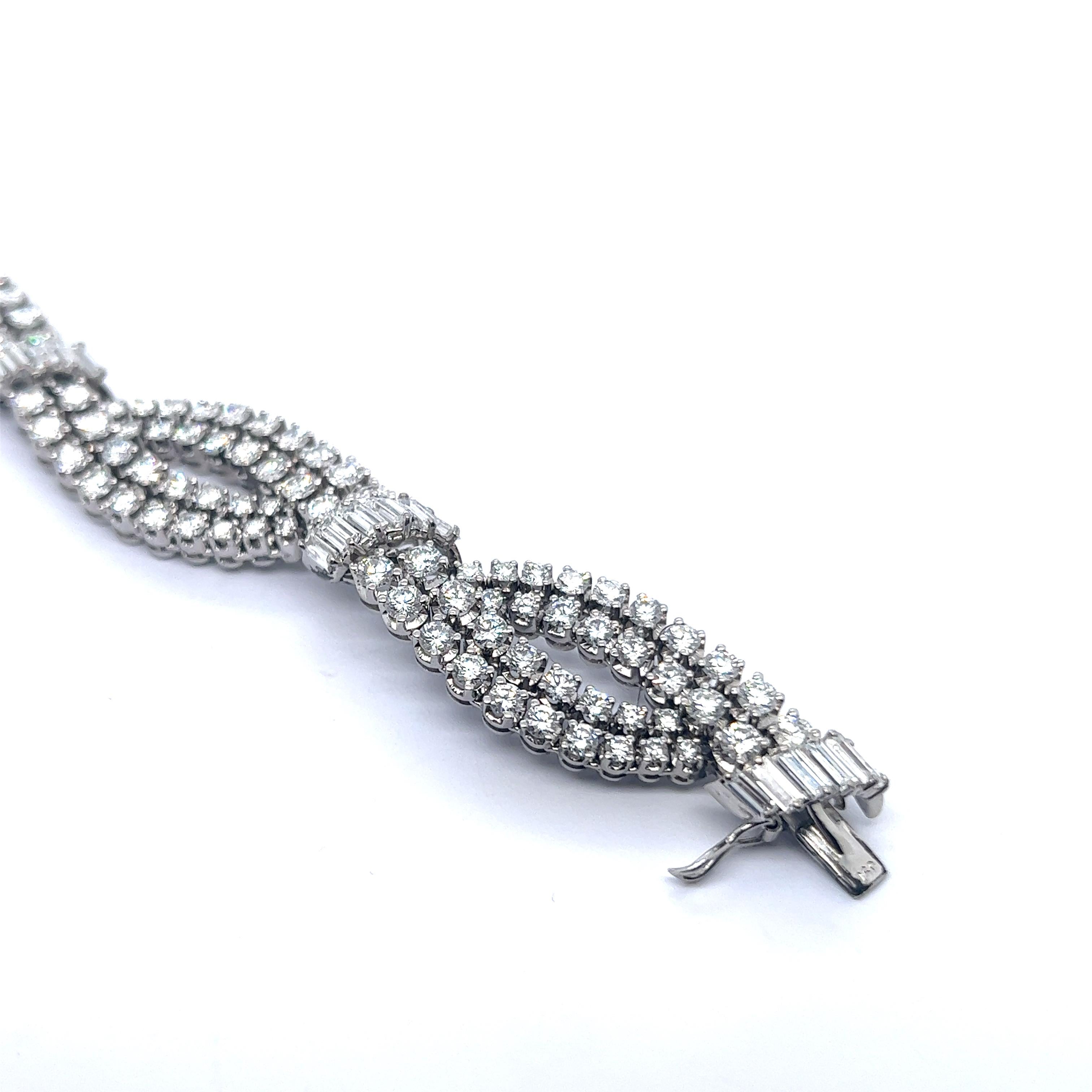 Bracelet tissé avec diamants en or blanc 18 carats Bon état - En vente à Lucerne, CH