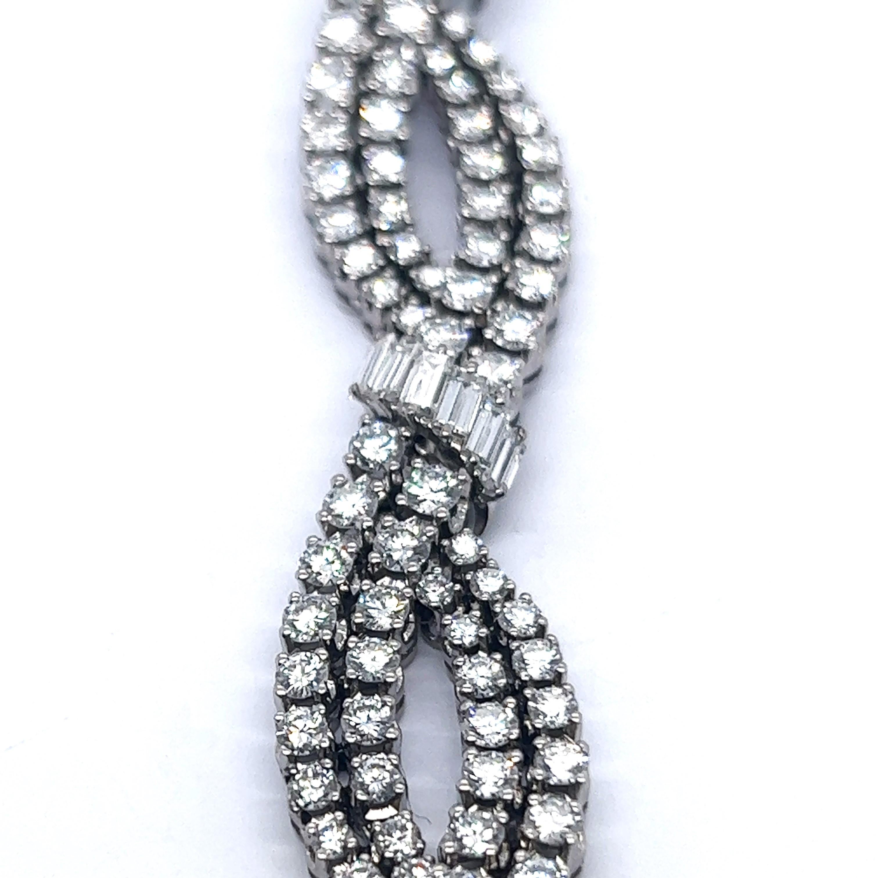Woven Bracelet with Diamonds in 18 Karat White Gold For Sale 2