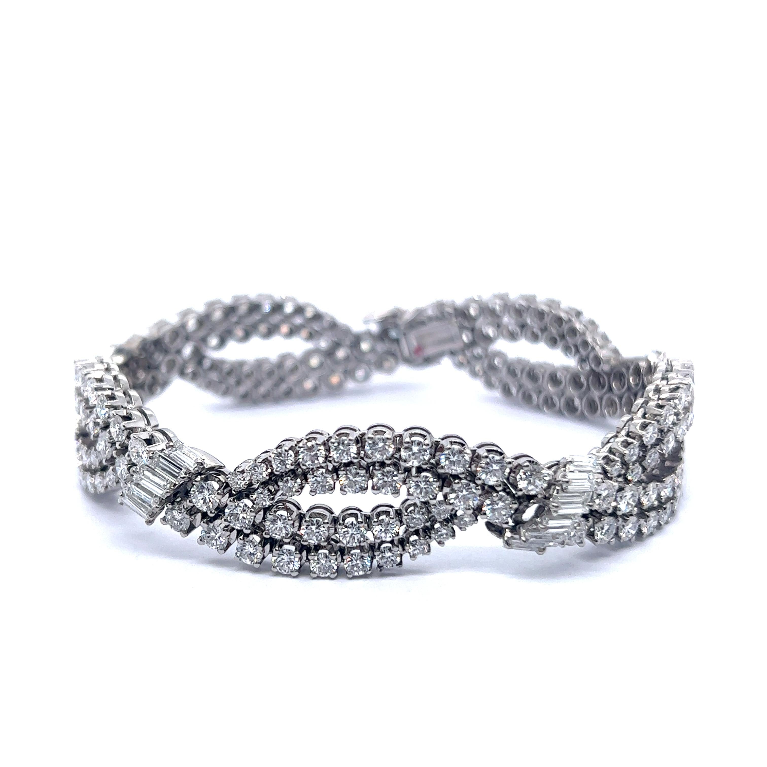 Bracelet tissé avec diamants en or blanc 18 carats en vente 3