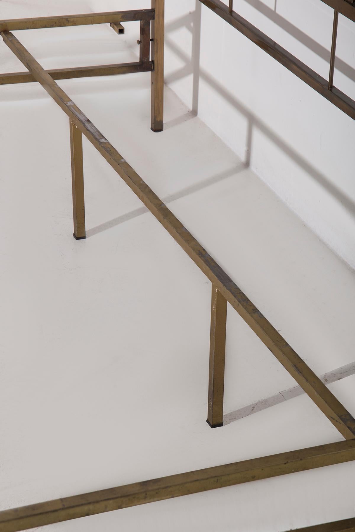 Woven brass headboard by Luciano Frigerio 1