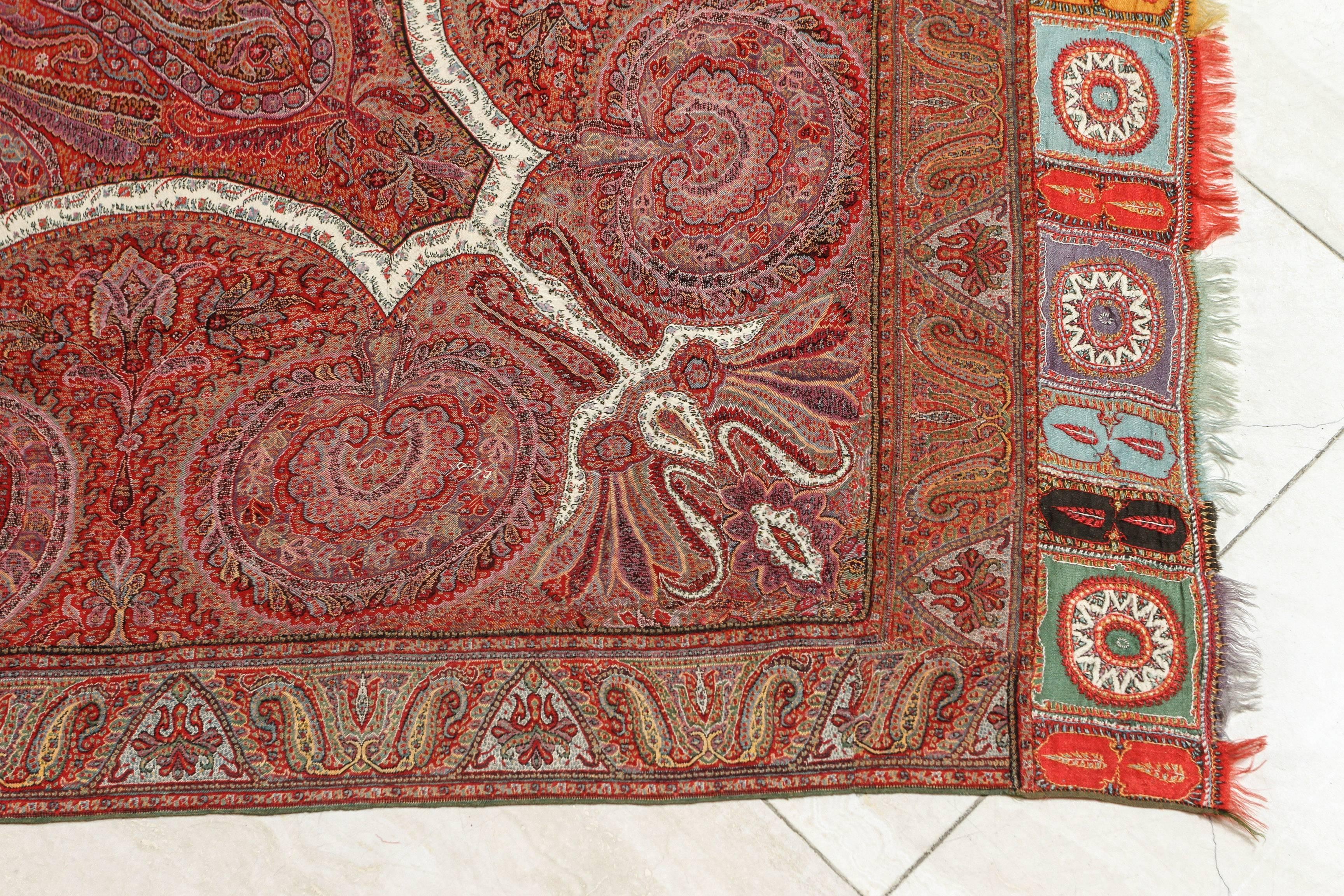 Antiker Kaschmir-Textilschal mit Paisleymuster und Überwurf, 1850-1890 für Damen oder Herren im Angebot
