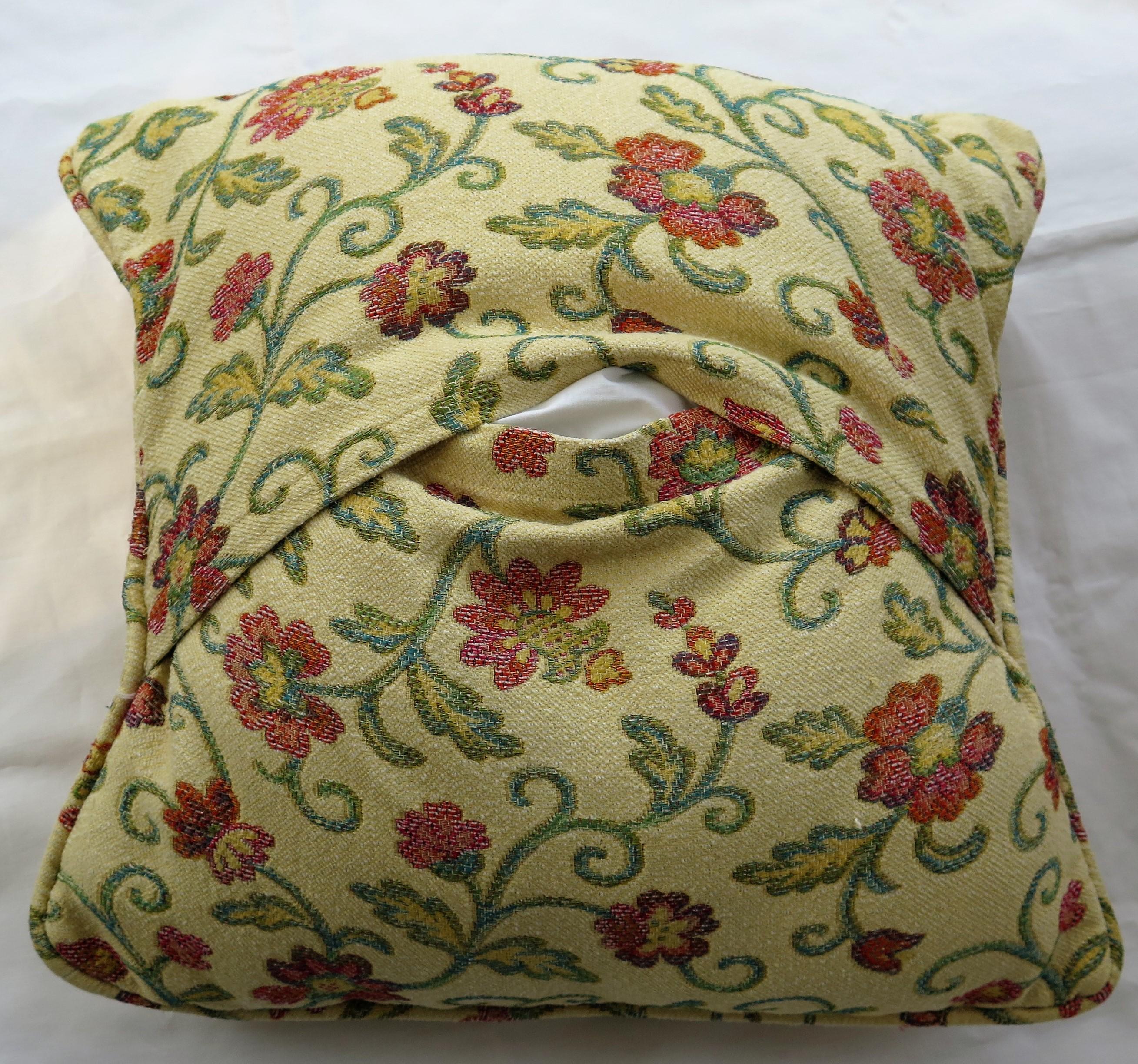 Woven Cushion or Pillow in Art Nouveau Floral Vine Style, 20th Century For Sale 6