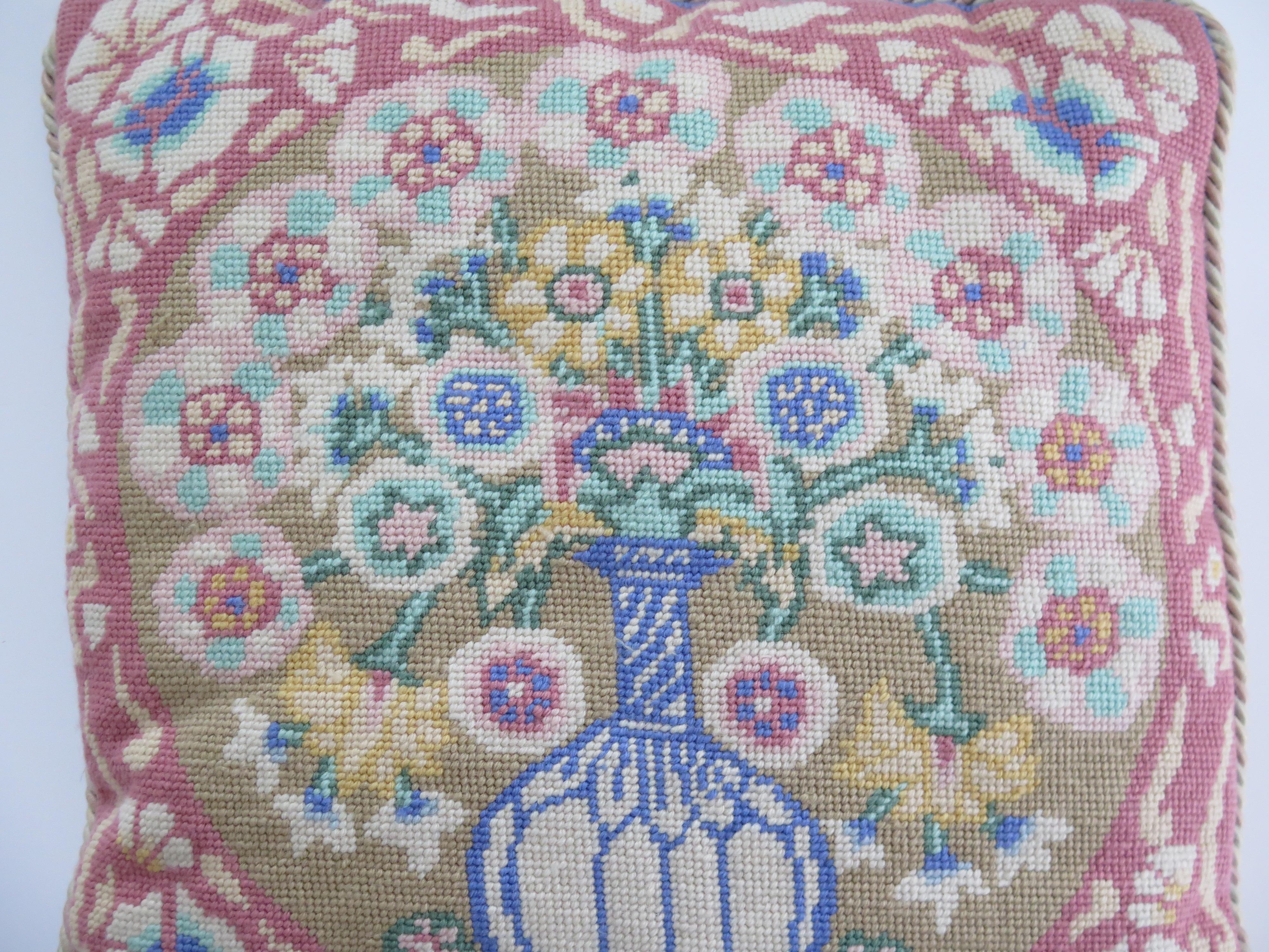 Woven Cushion or Pillow with Flower Vase pattern in pastel shades, Circa 1930s For Sale 3