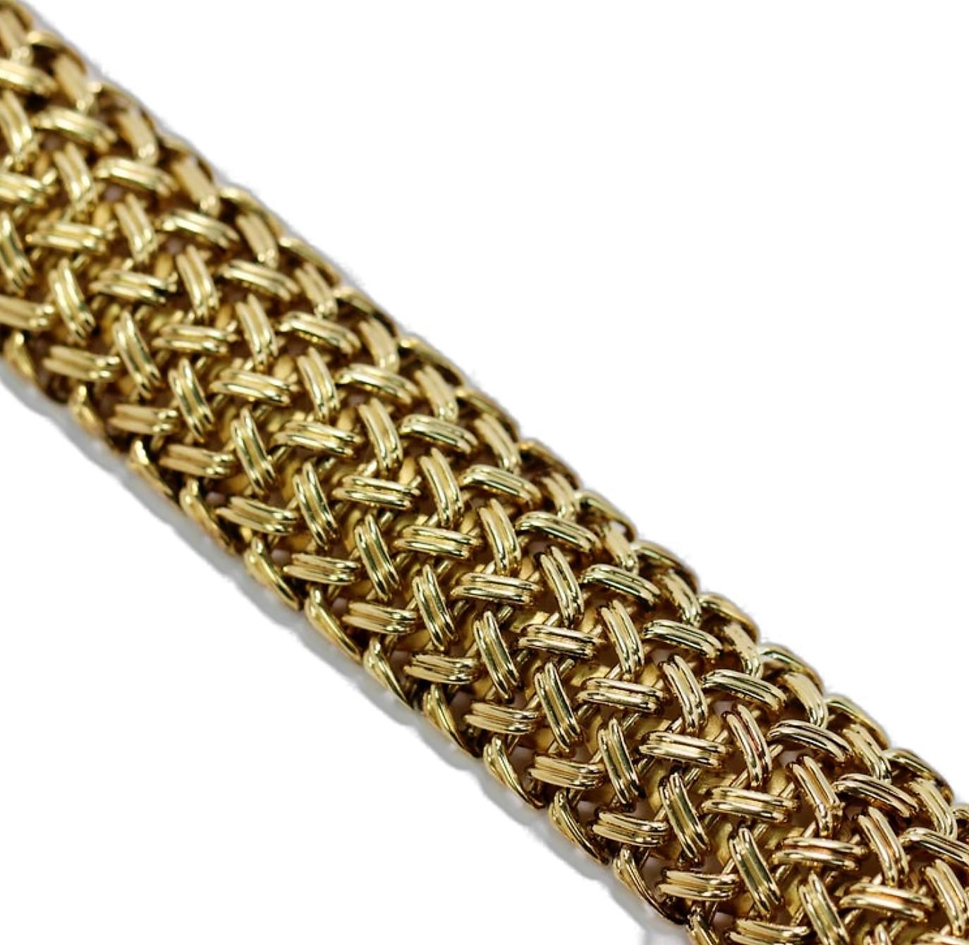 Woven Gold Bombe Bracelet In Good Condition In Palm Beach, FL