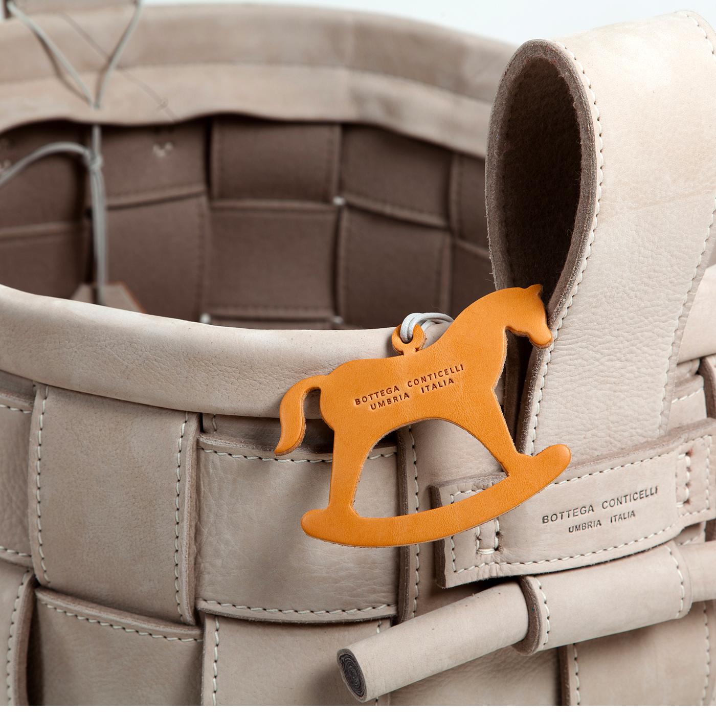 Italiano Woven Leather Basket Gray in vendita