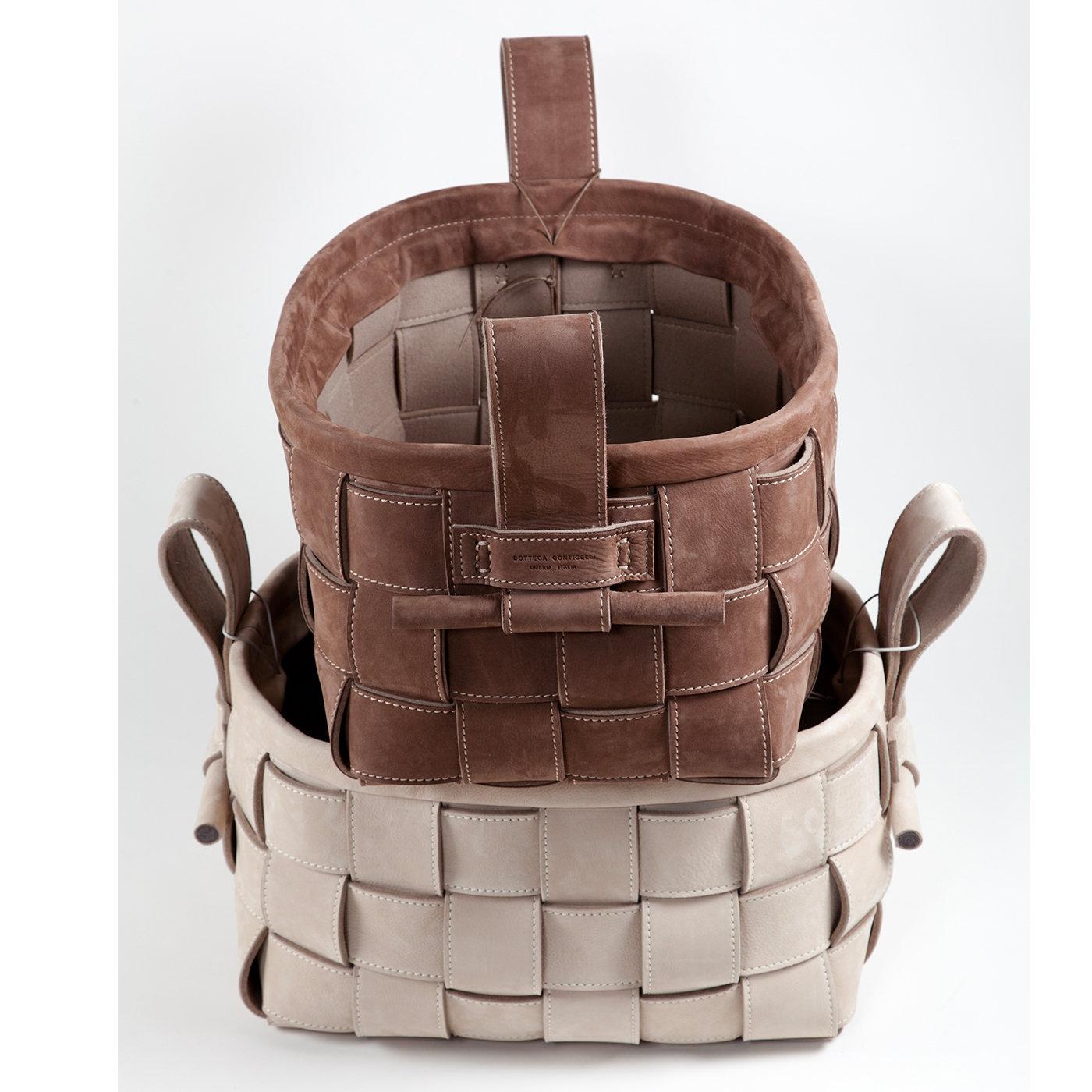 XXI secolo e contemporaneo Woven Leather Basket Gray in vendita