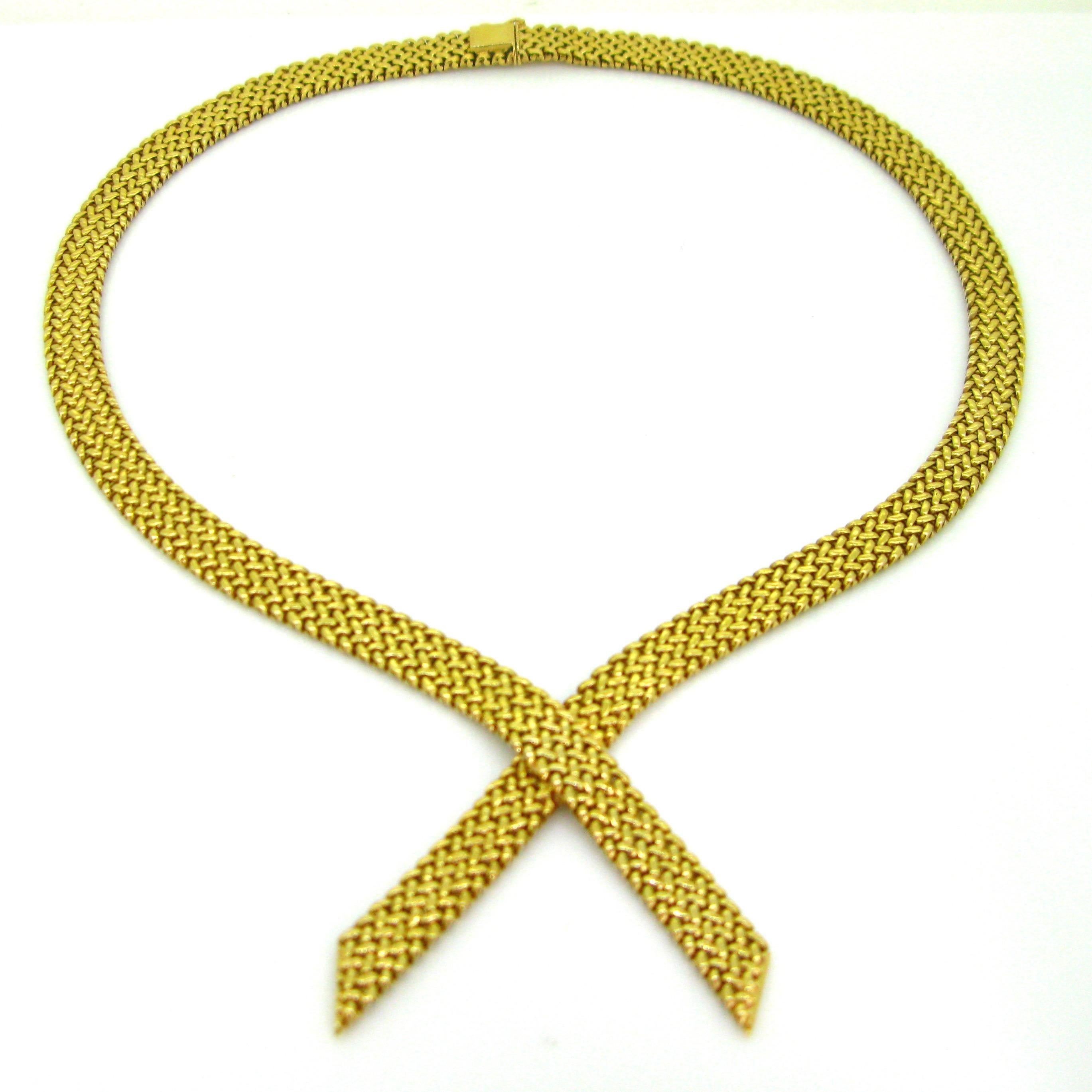 Woven Mesh Yellow Gold Necklace In Good Condition In London, GB