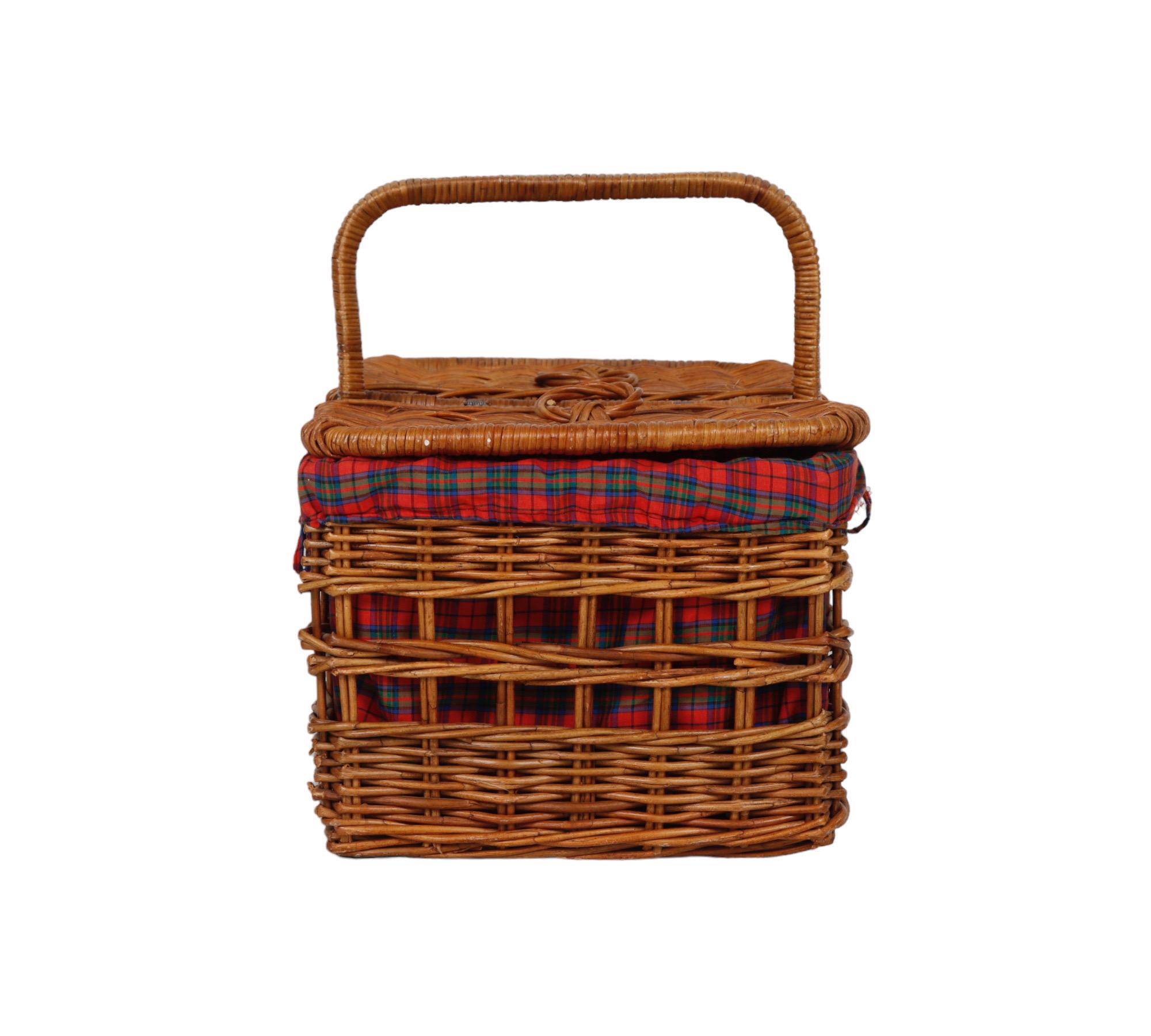 American Woven Rattan Picnic Hamper Basket For Sale