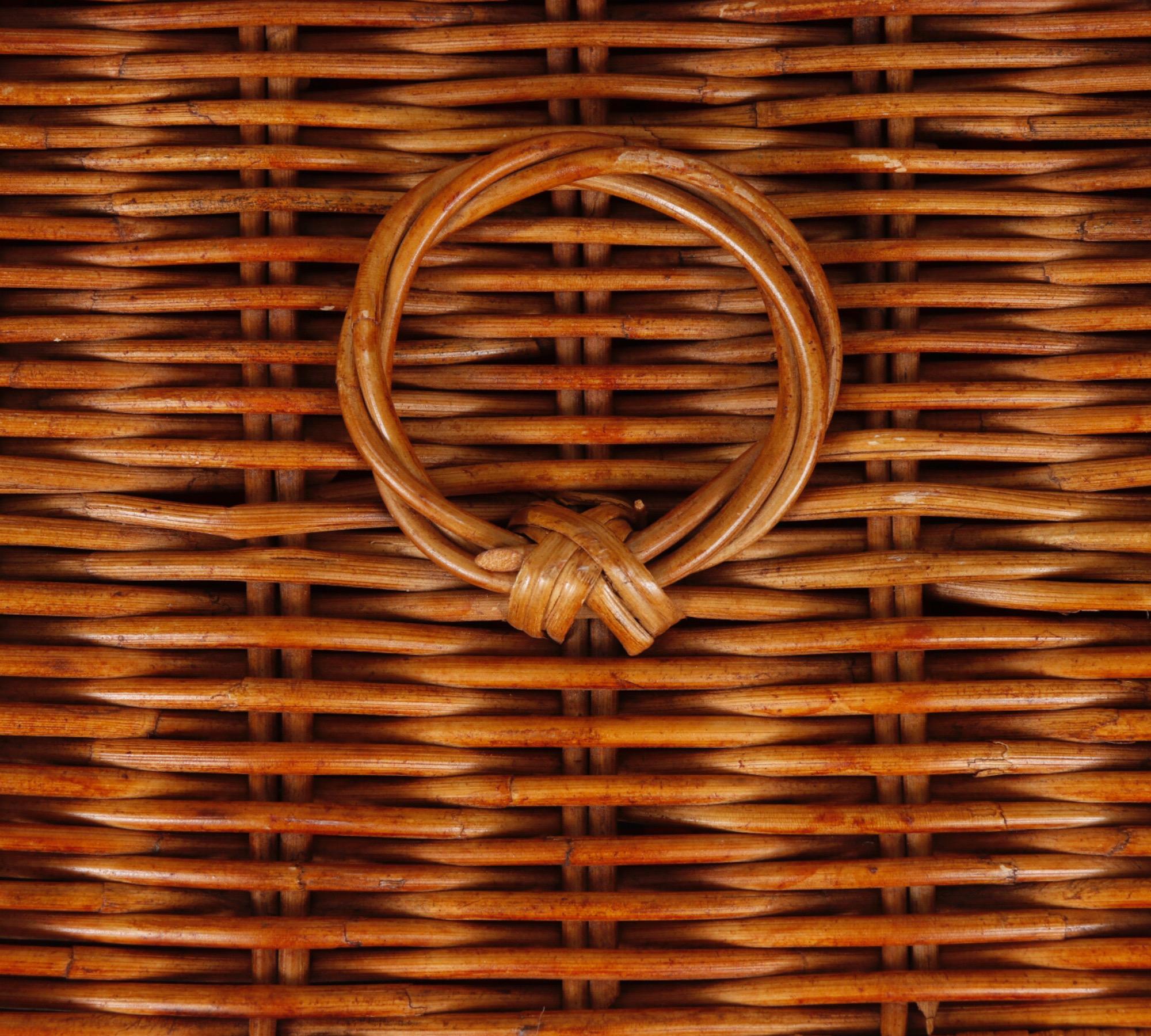 20th Century Woven Rattan Picnic Hamper Basket For Sale