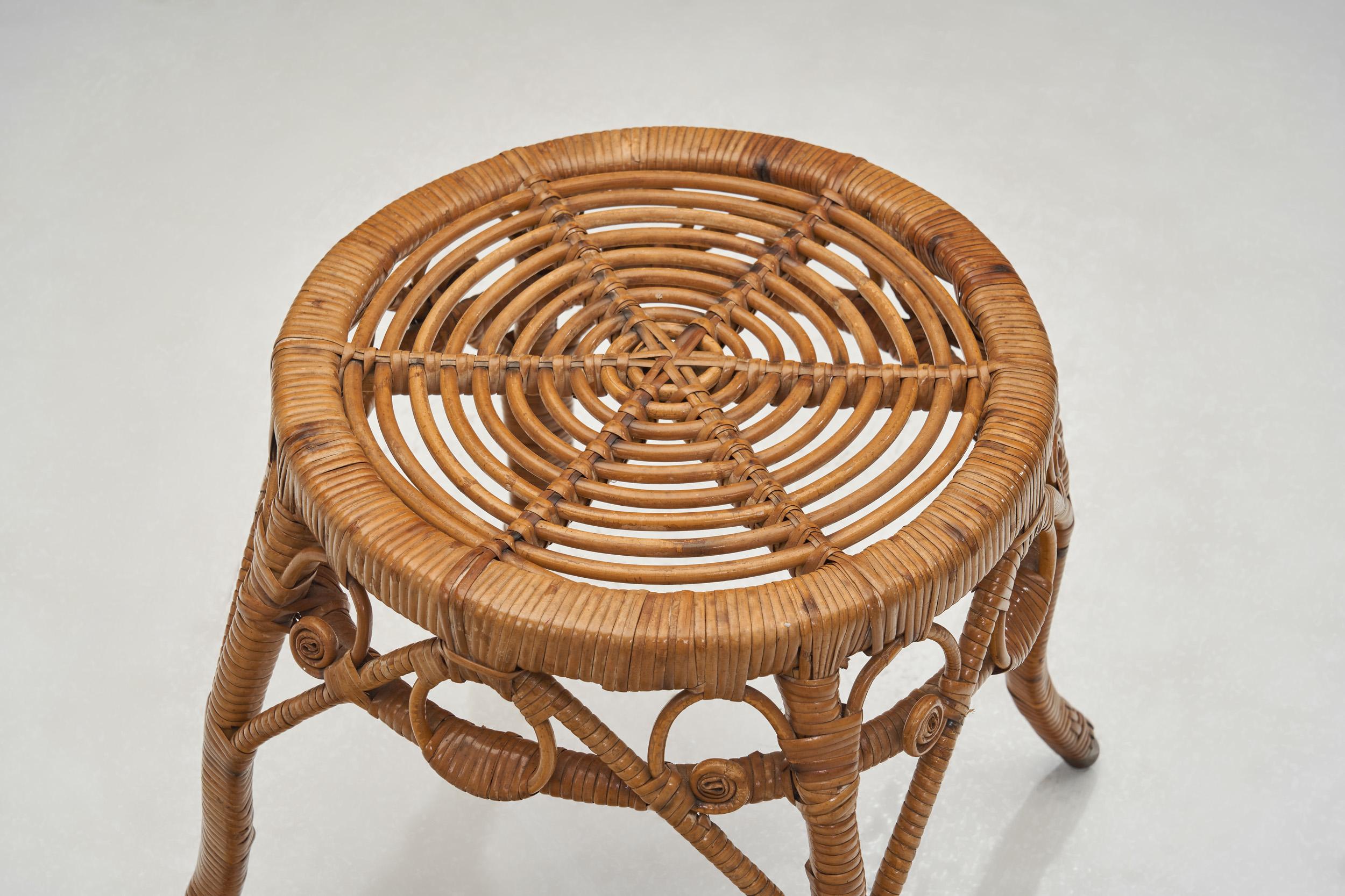 Woven Rattan Stool, Europe Early 20th Century For Sale 11