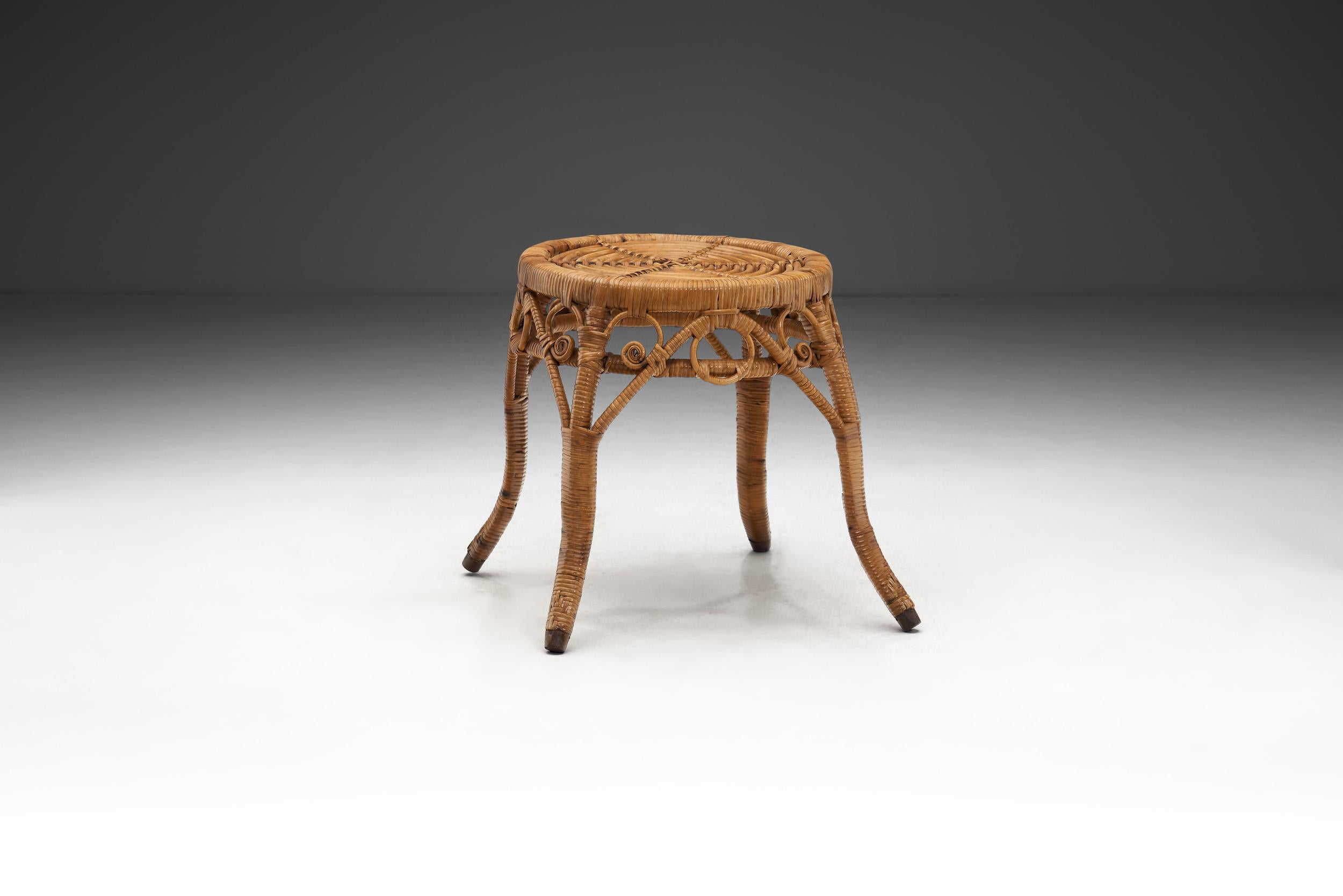 European Woven Rattan Stool, Europe Early 20th Century For Sale