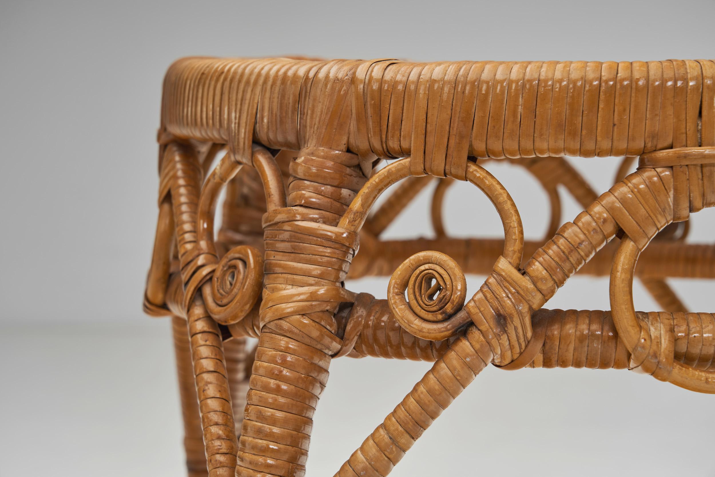Woven Rattan Stool, Europe Early 20th Century For Sale 2