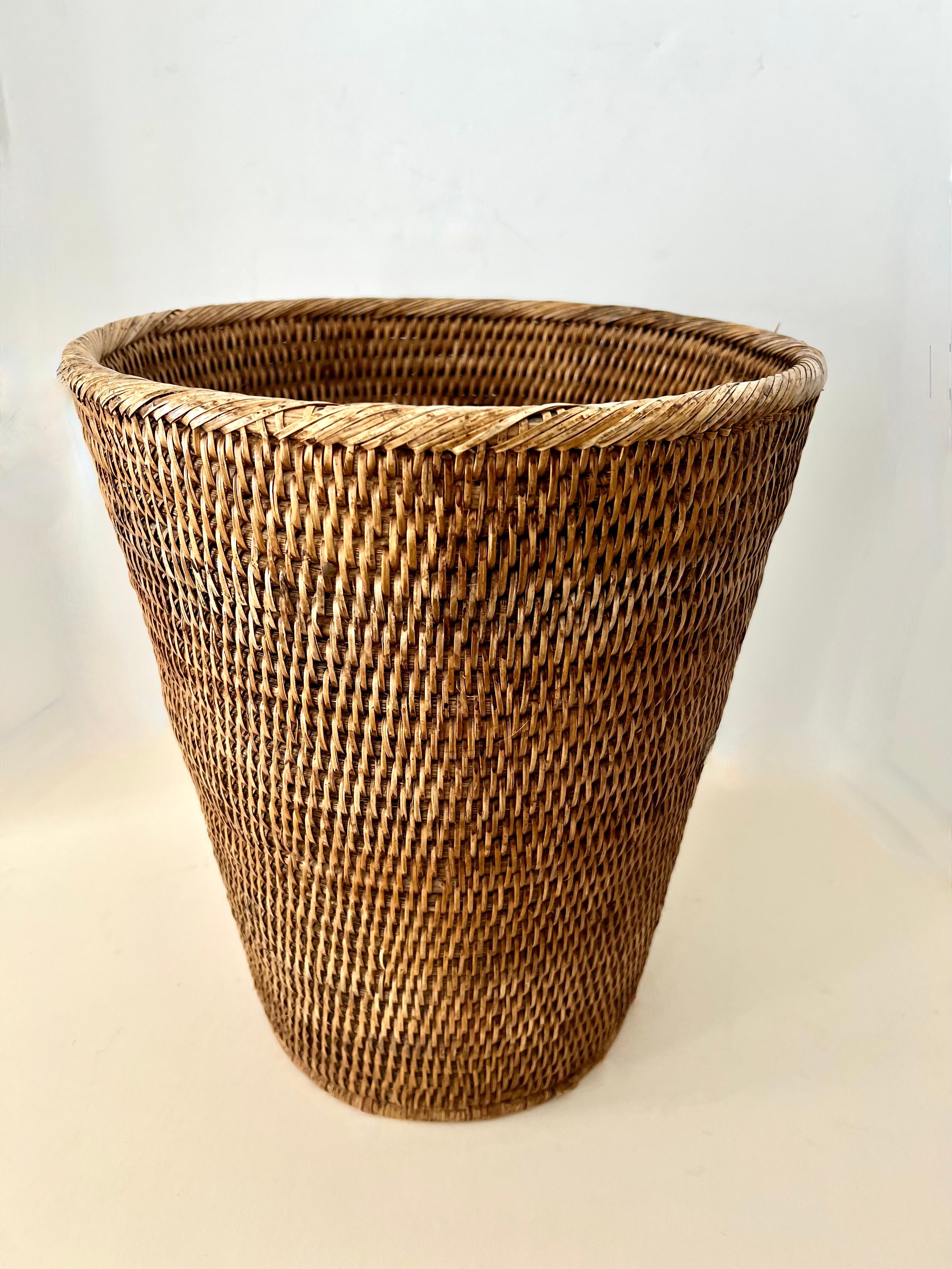 rattan waste basket with lid