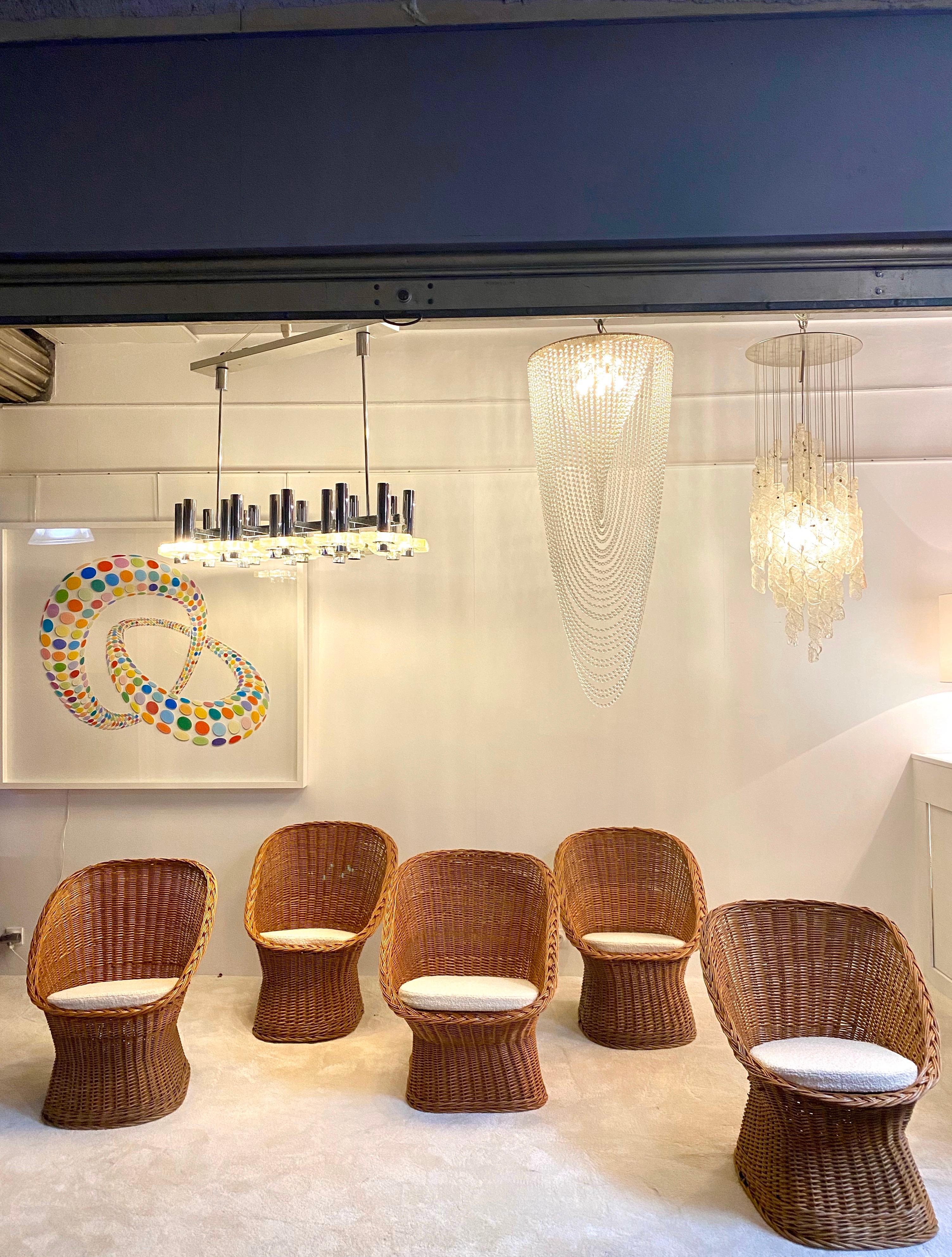 barrel wicker chair