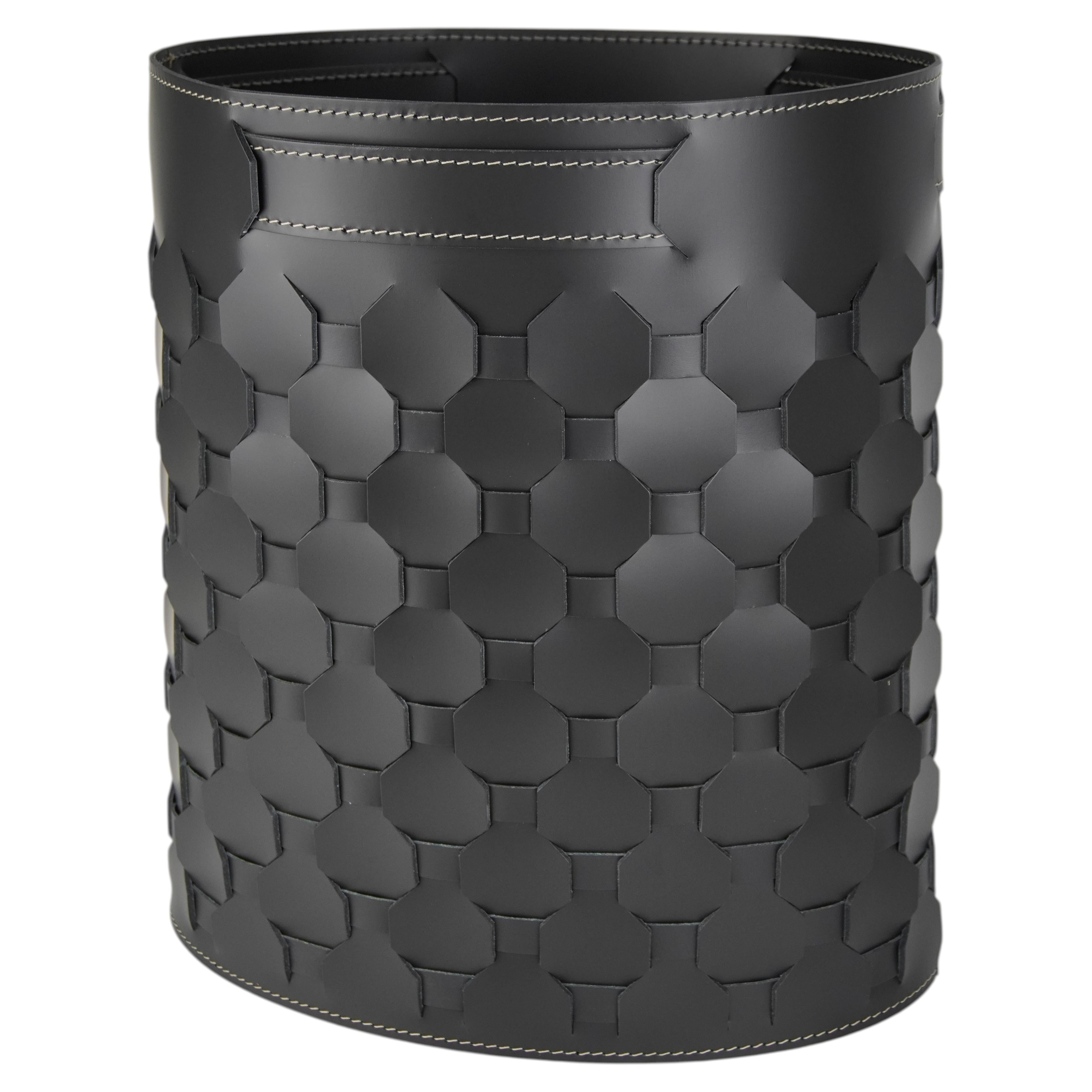 Woven Regenerated Leather Waste Paper Bin OTTAVIO - Oval For Sale