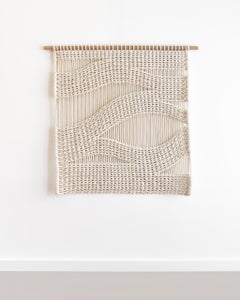 Appendiabiti da parete, arazzo in fibra d'arte, arte della corda, CURRENT di TAMAR SAMPLONIUS