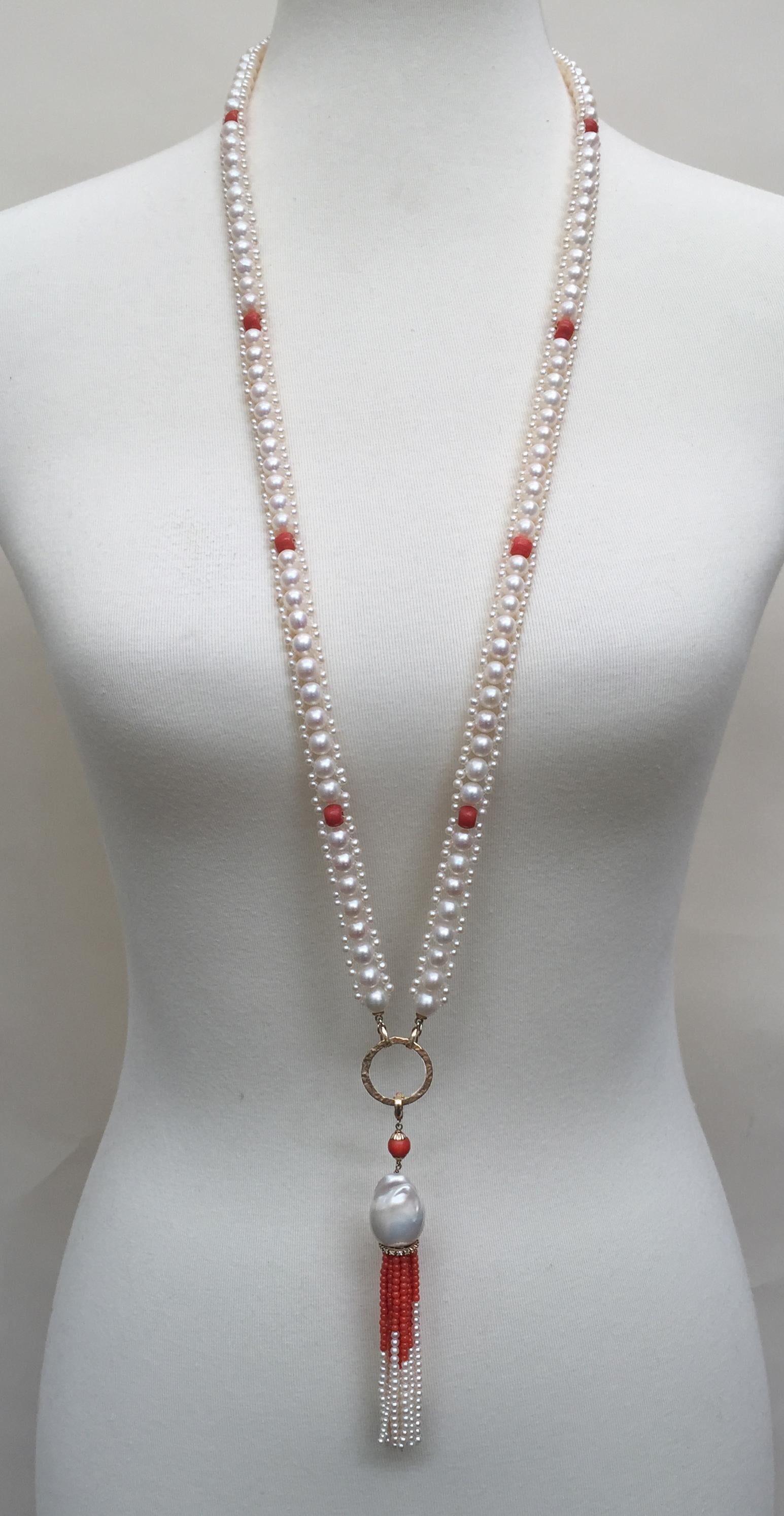 Woven White Pearl and Coral Necklace with Large Baroque Pearl, Gold and Diamonds In New Condition In Los Angeles, CA