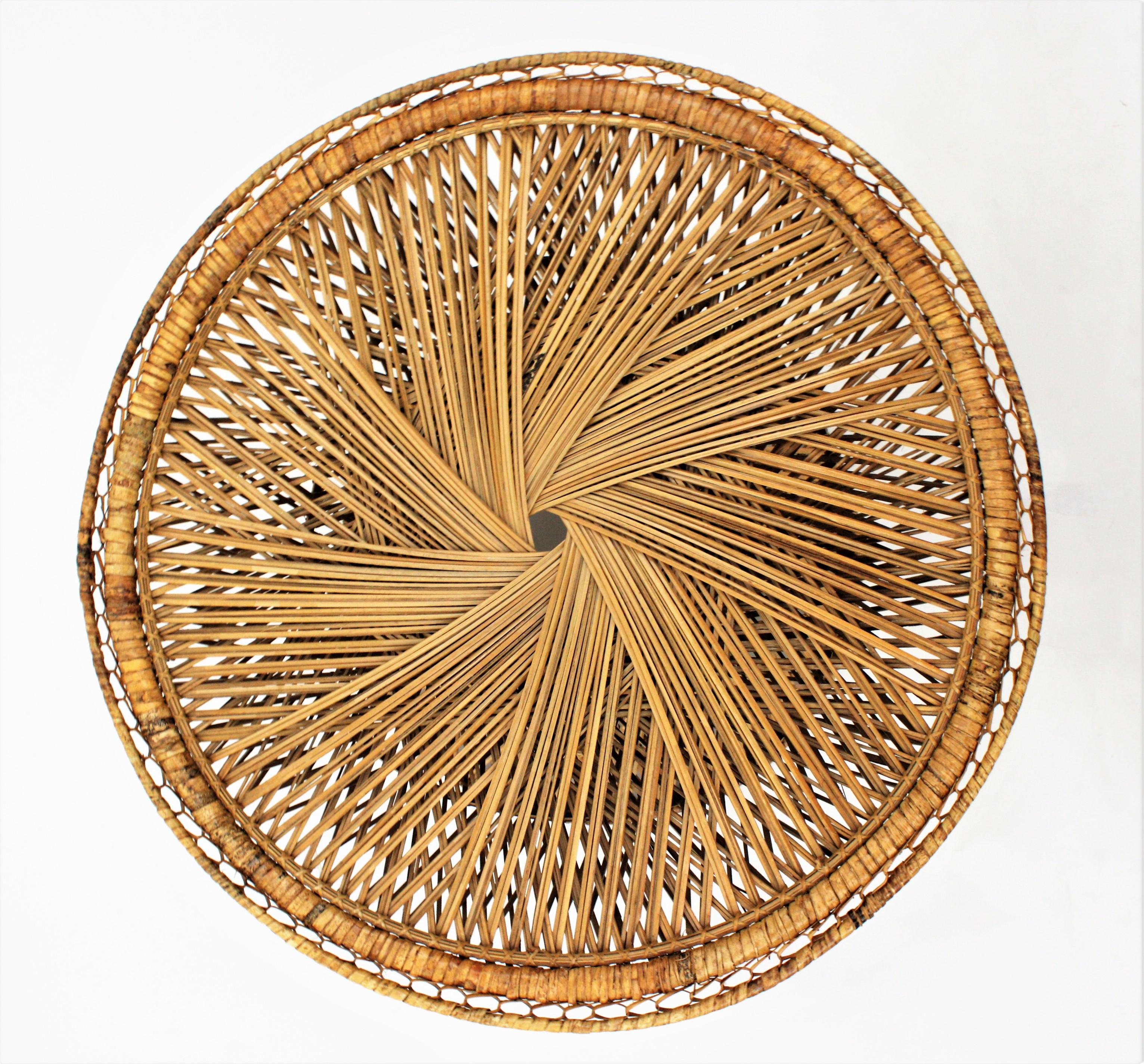 Woven Wicker and Rattan Emmanuelle Peacock Coffee Table, Spain, 1960s For Sale 2