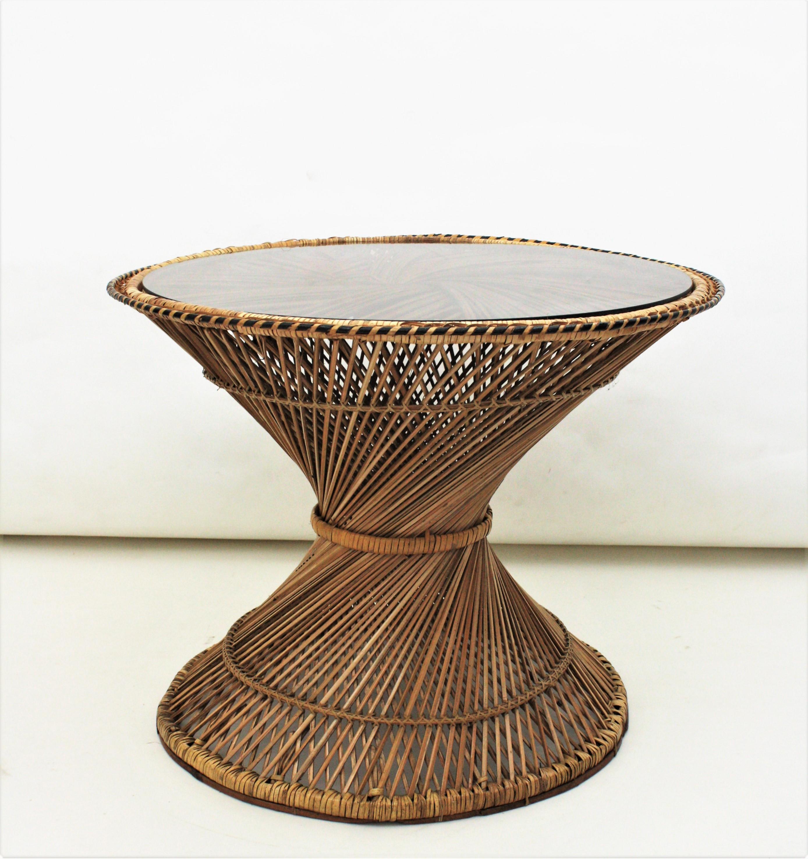 Woven Wicker and Rattan Emmanuelle Peacock Coffee Table, Spain, 1960s In Good Condition In Barcelona, ES