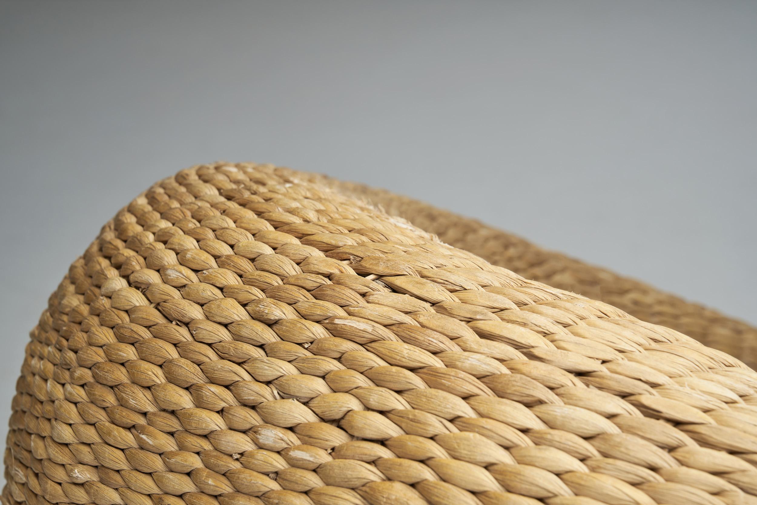 Woven Wicker Bird's Nest Chair in the Manner of Isamu Kenmochi, Europe, ca 1960s For Sale 2