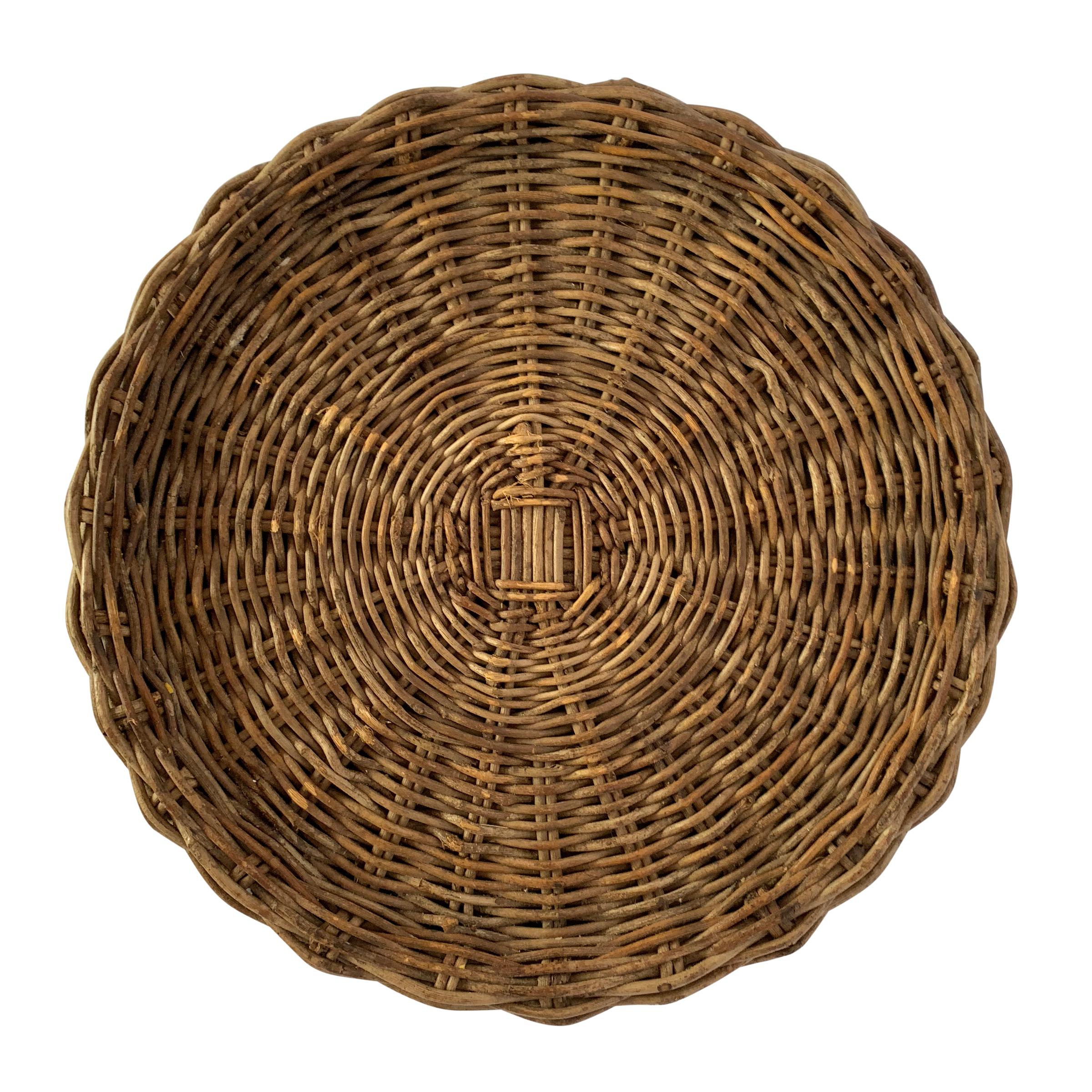 rattan cake stand