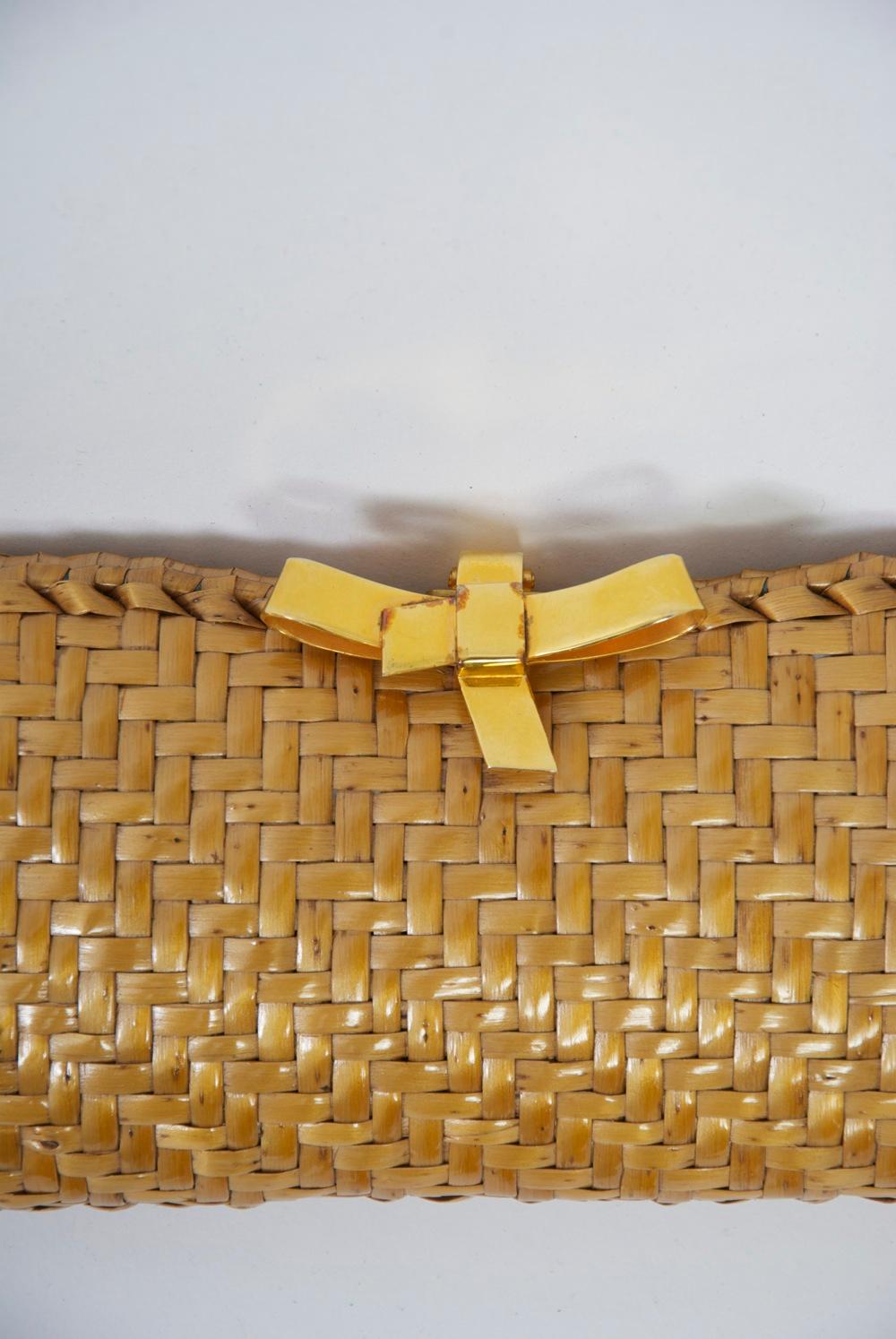 clutch wicker