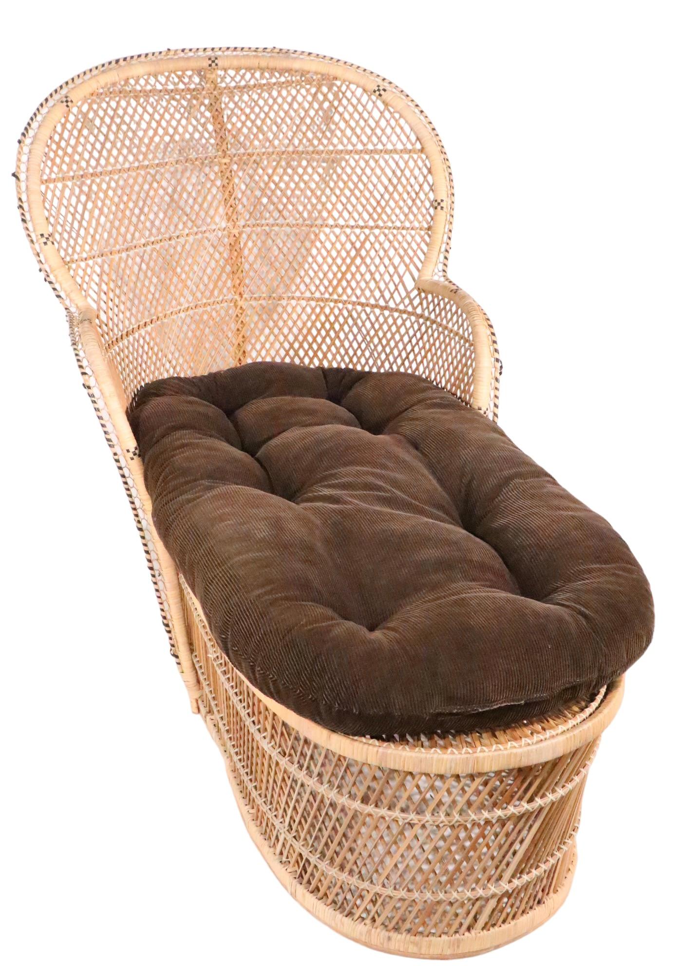 Philippine Woven Wicker Peacock Style Chaise Lounge c 1970's For Sale