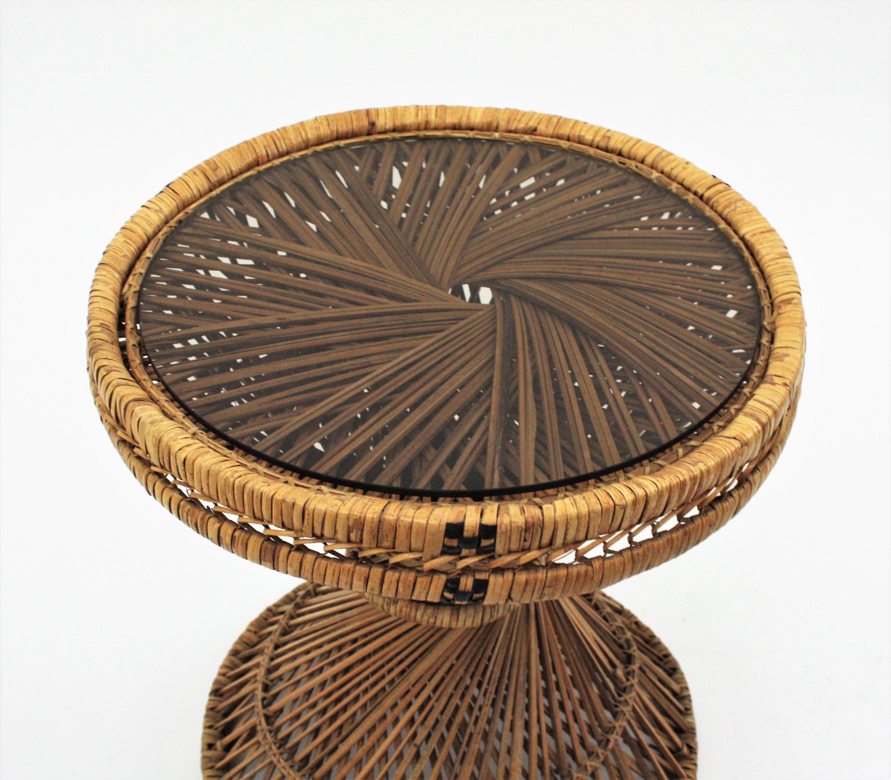 20th Century Woven Wicker Rattan Emmanuelle Peacock Small Coffee Table, Spain, 1960s For Sale