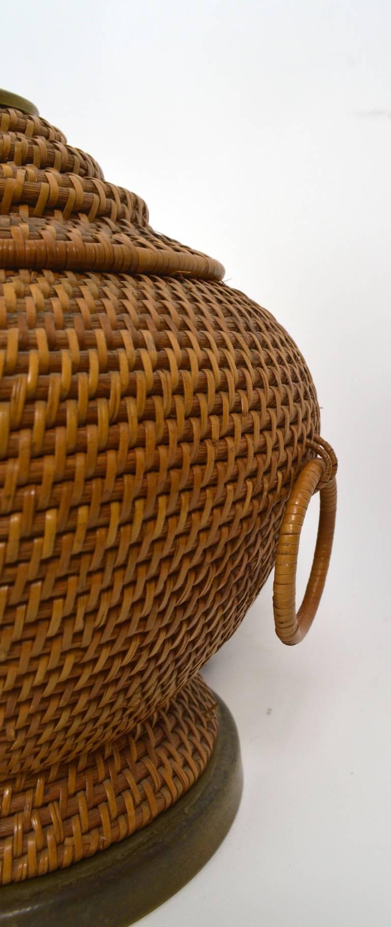 Woven Wicker Table Lamp In Excellent Condition In New York, NY