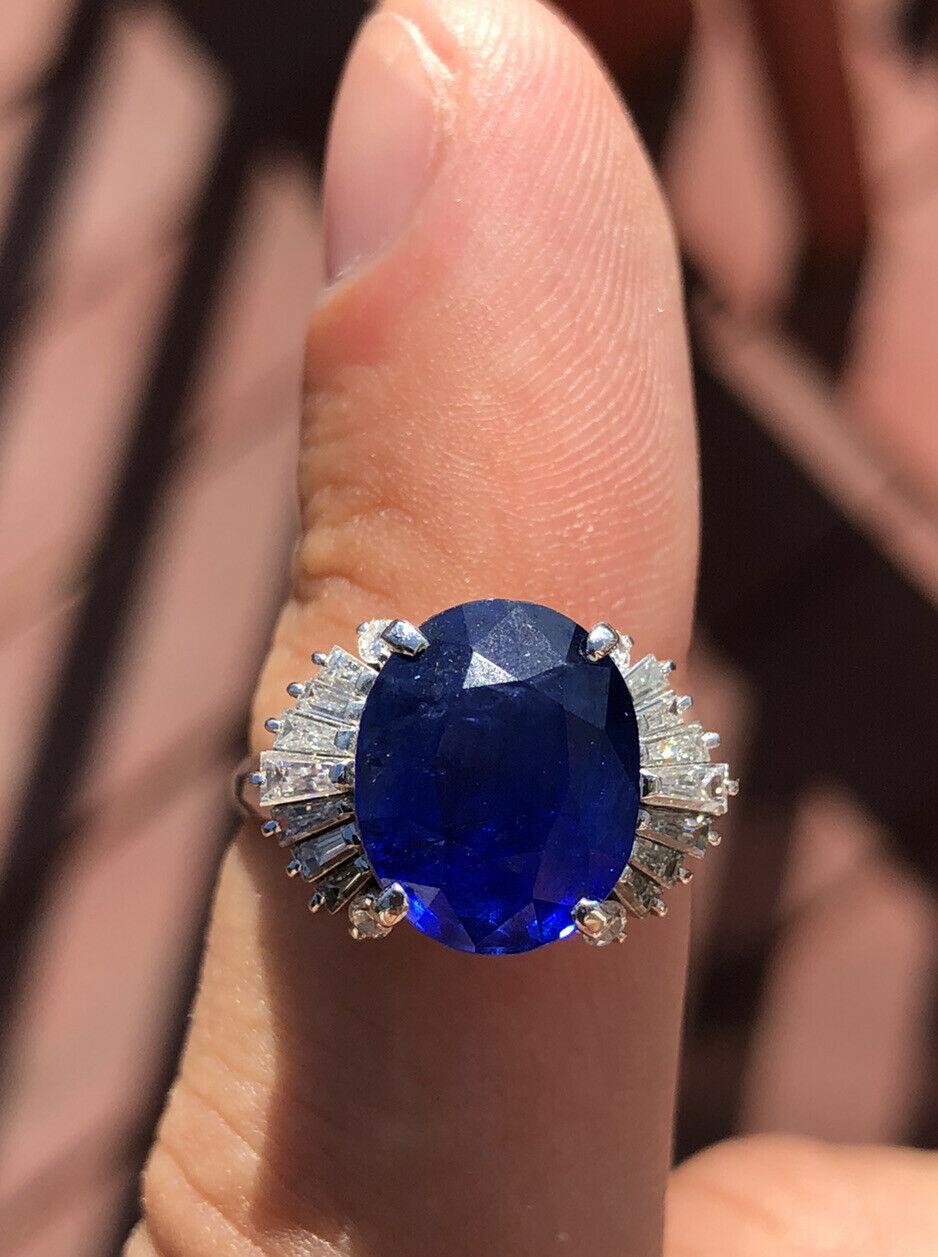GIA Platinum Natural Oval Cut Sapphire & Diamond Ring 7.50ctw



 Beautiful sapphire & diamond ring 

Very elegant for everyday wear !! 

Approx 0.58  ctw of g-h vs diamonds 

sapphire size approx ct 6.92



100% NATURAL GIA 

Size 7

Weight 7.6