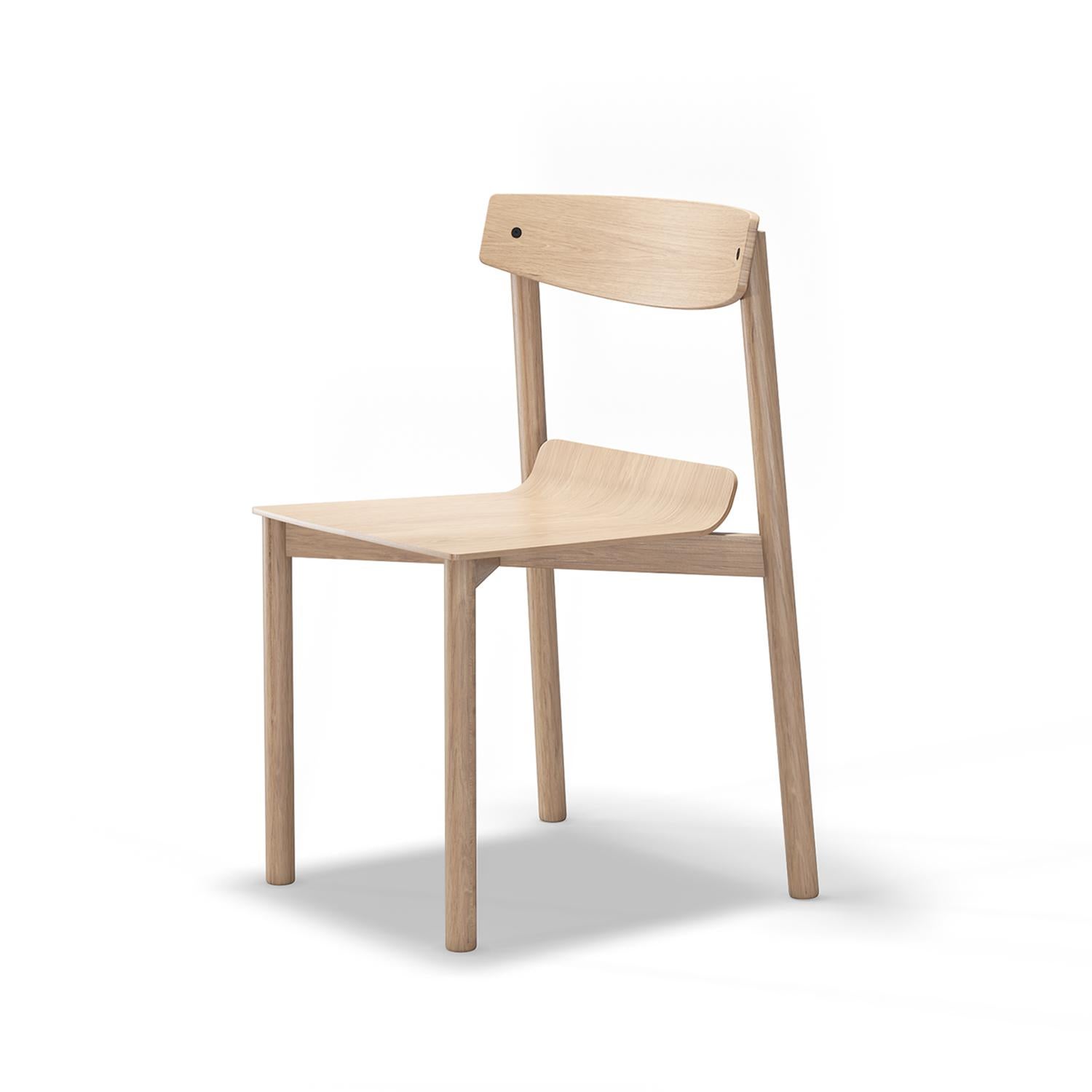 Post-Modern Wox Flat Chair by Artu For Sale