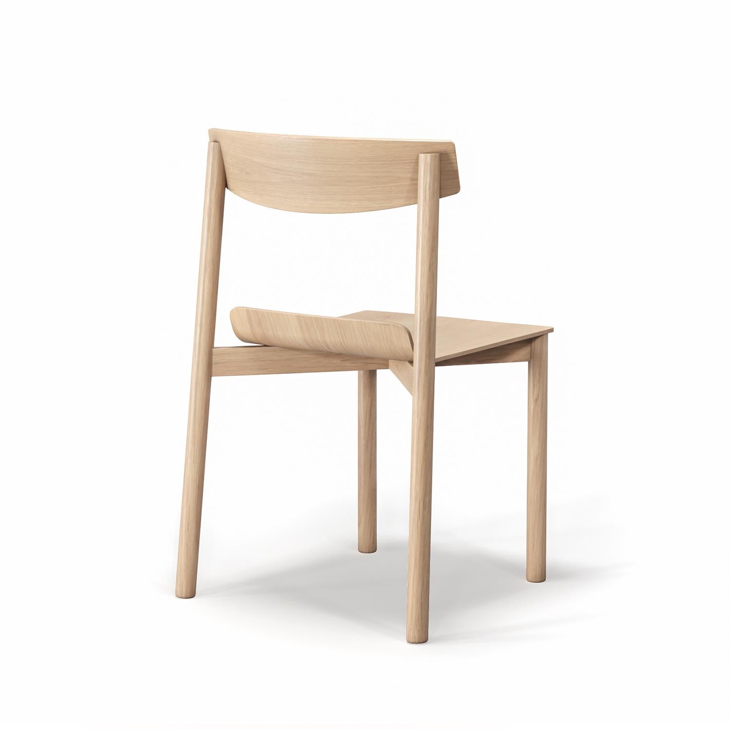 Contemporary Wox Flat Chair by Artu For Sale