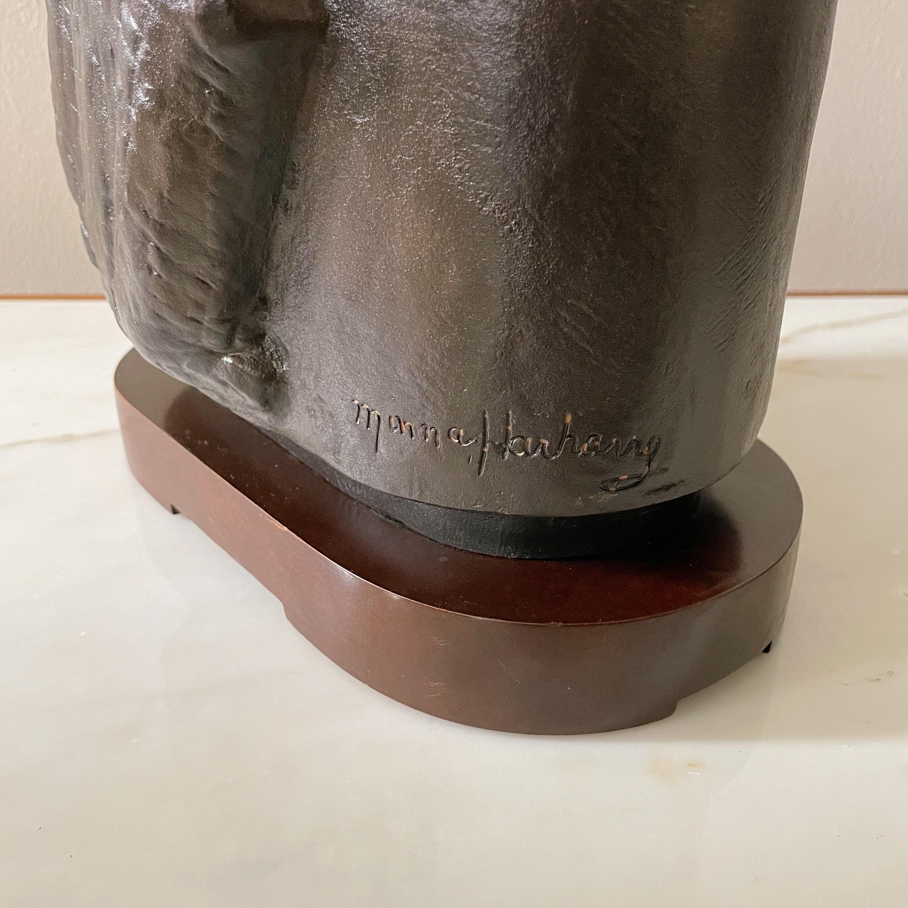 Wood Wpa Artist Minna Harkavy '1887 – 1987' Pair Opposing Bronze Table Lamps For Sale