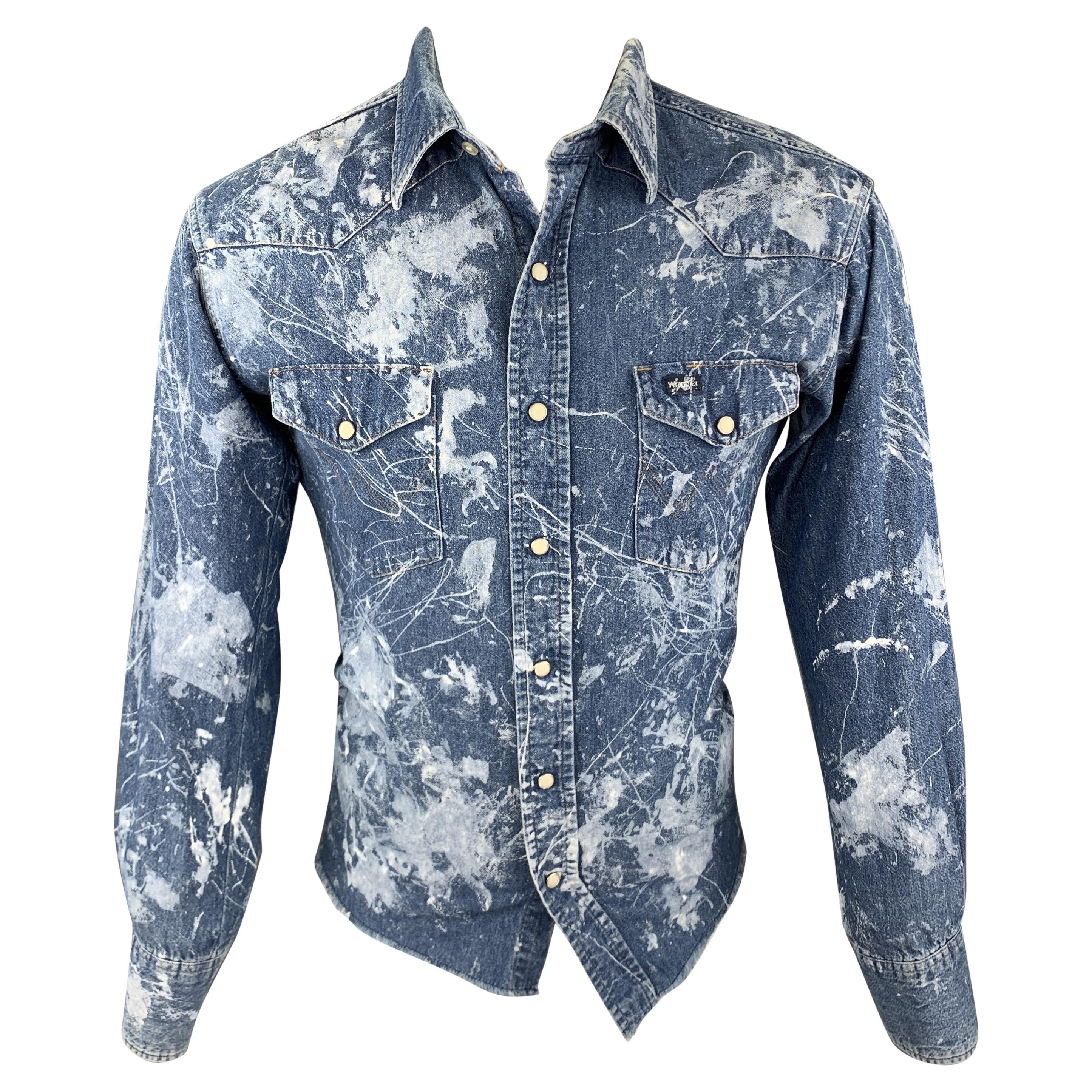 WRANGLER Size XS Blue Splattered Denim Snaps Long Sleeve Shirt