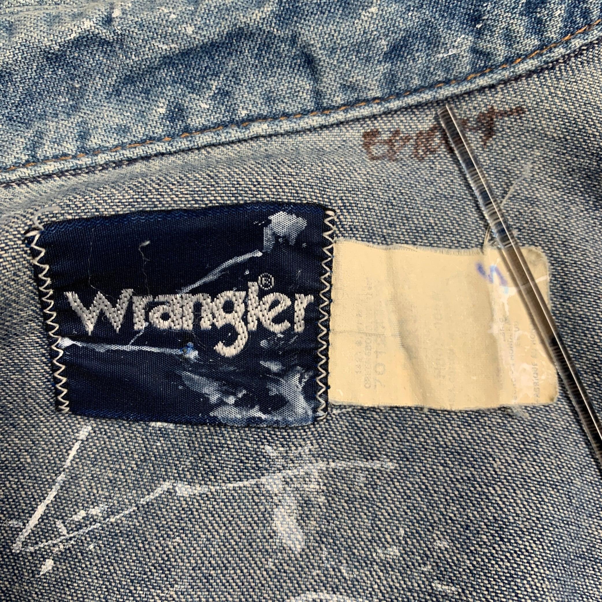 Men's WRANGLER Size XS Blue White Denim Paint Splatter Western Raw Edge Snaps Long Sleeve Shirt For Sale
