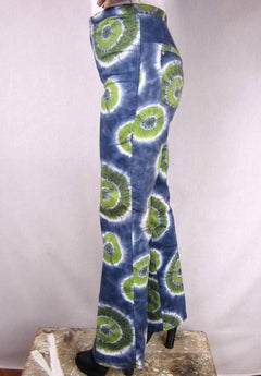 Vaqueros Wrangler teñidos con la técnica tie-dye, nuevos, sin estrenar, de stock sin vender de los años 60