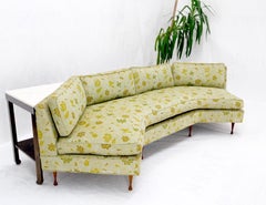 Divano moderno di metà secolo avvolgente con coppia di tavoli abbinati con piano in marmo Zecca!