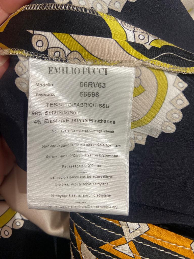 Wrap skirt in printed silk Emilio Pucci  For Sale 2