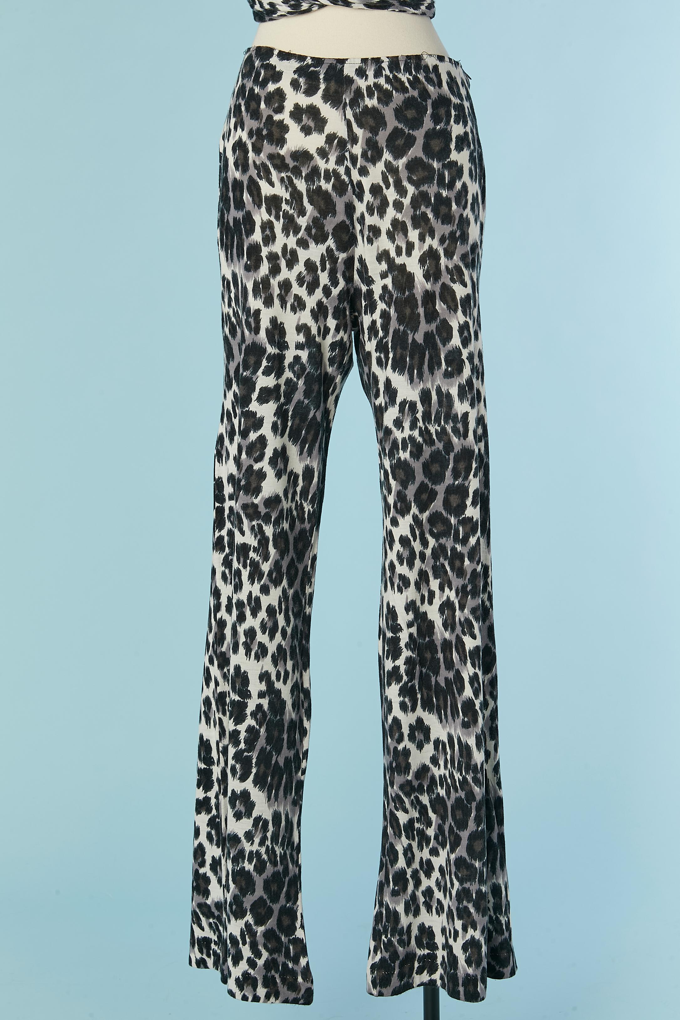 Donna Top e pantaloni a portafoglio con stampa leopardata di Diane von Furstenberg  1970's in vendita
