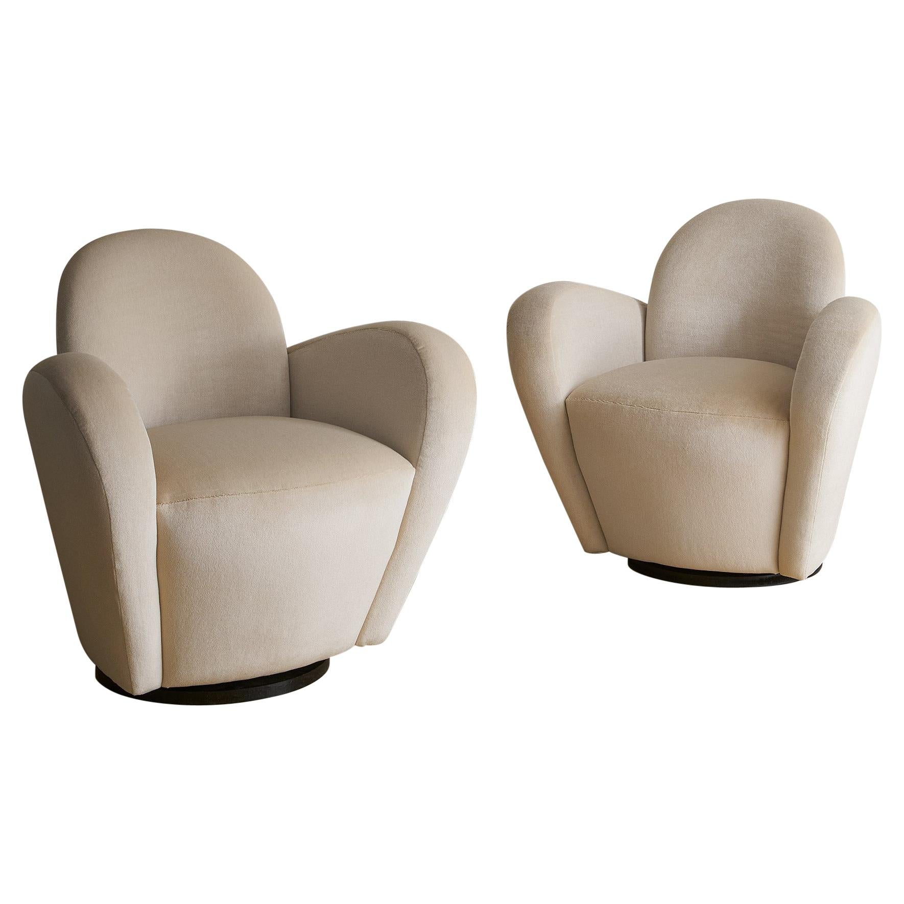 Wraparound Swivel Chair in the style of Vladimir Kagan in Ivory Mohair