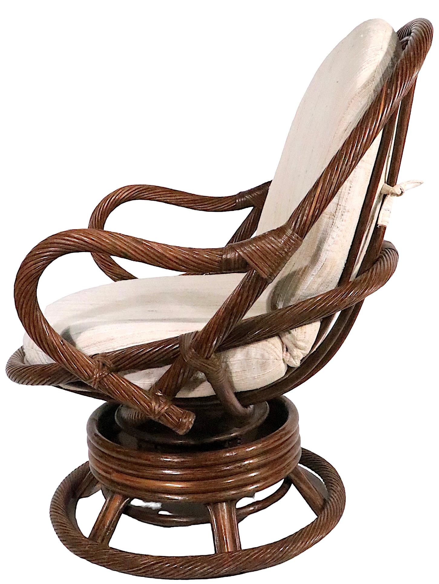 Chaise longue pivotante en bambou et roseau enrubanné C.I.C. en vente 5